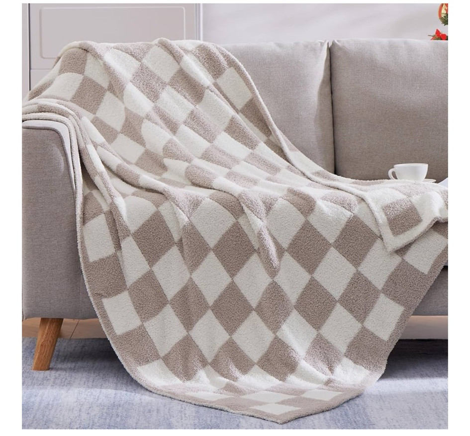 🩶 Checkered throw blanket 🩶 

#LTKGiftGuide #LTKHome #LTKFamily