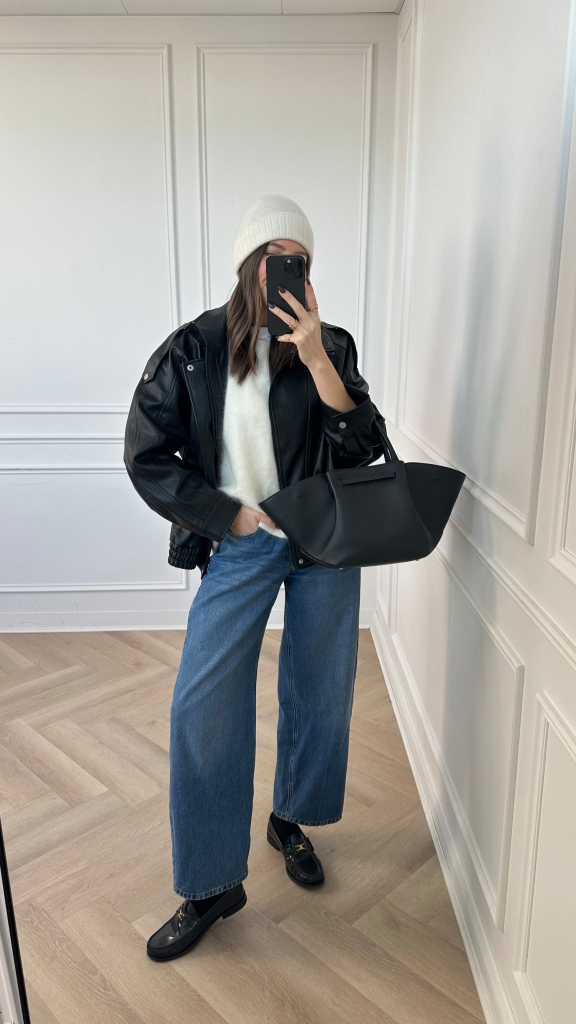 Winter layers 🫶🏻

Cashmere beanie | leather jacket | loafers | The White Company | Uniqlo 

#LTKuk #LTKstyletip #LTKwinter