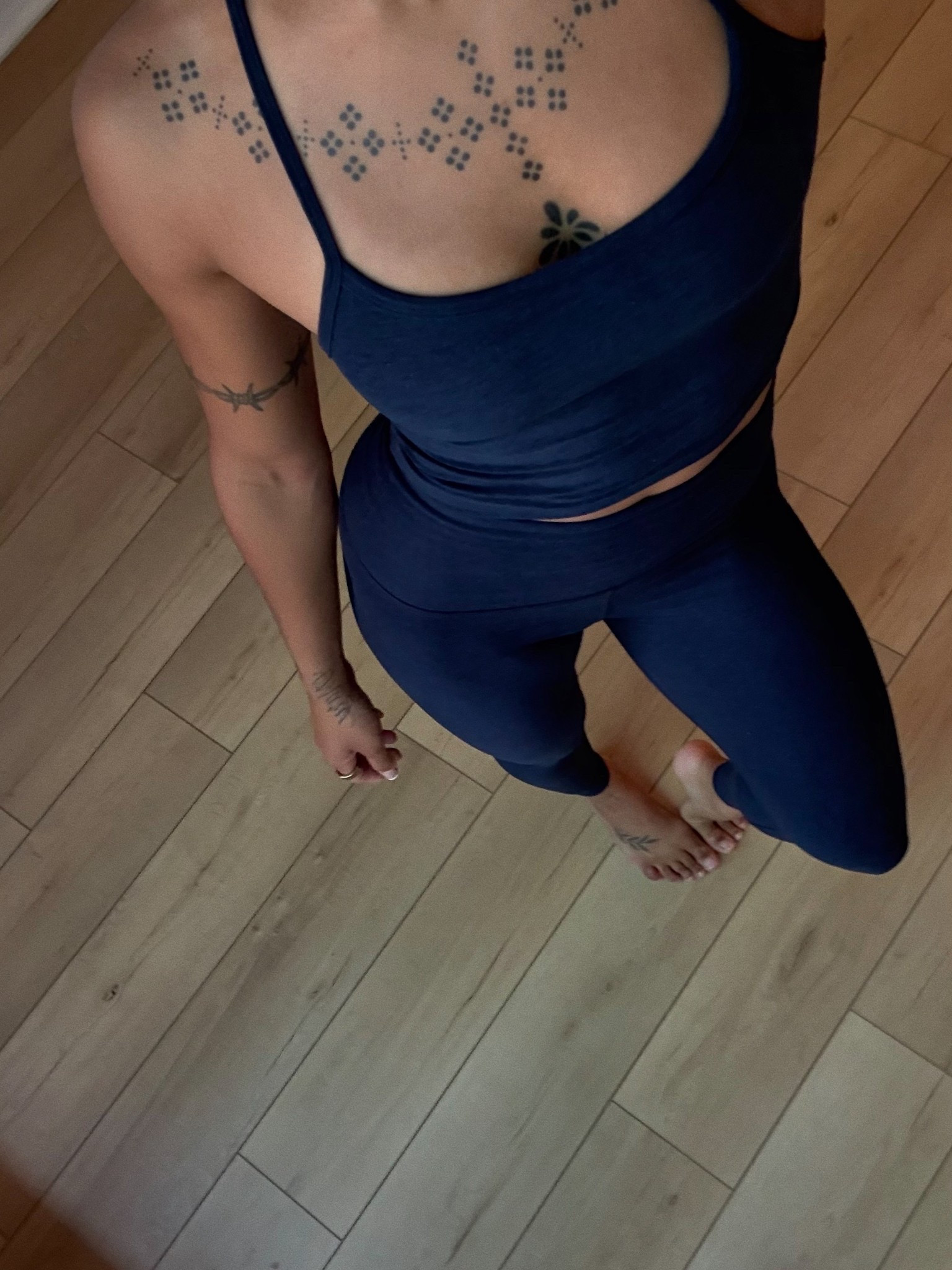 XS TOP
XS BOTTOM

#LTKFindsUnder100 #LTKStyleTip #LTKActive