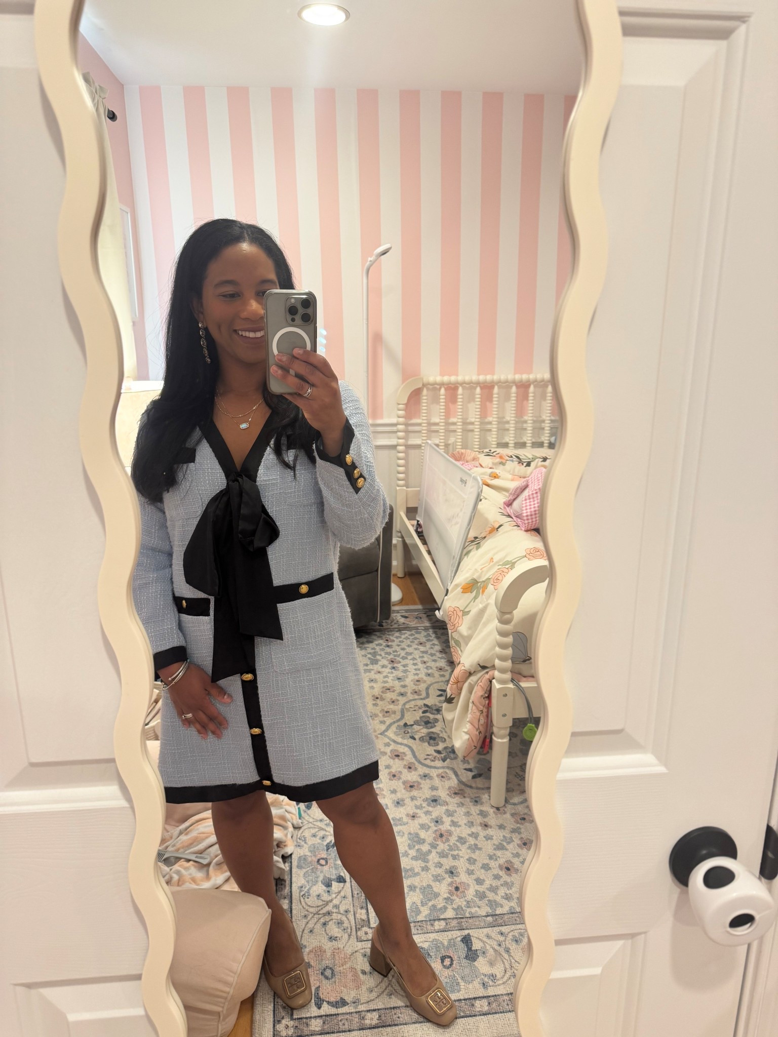 Family pictures frozen themed 

#LTKSeasonal #LTKFamily #LTKPetite