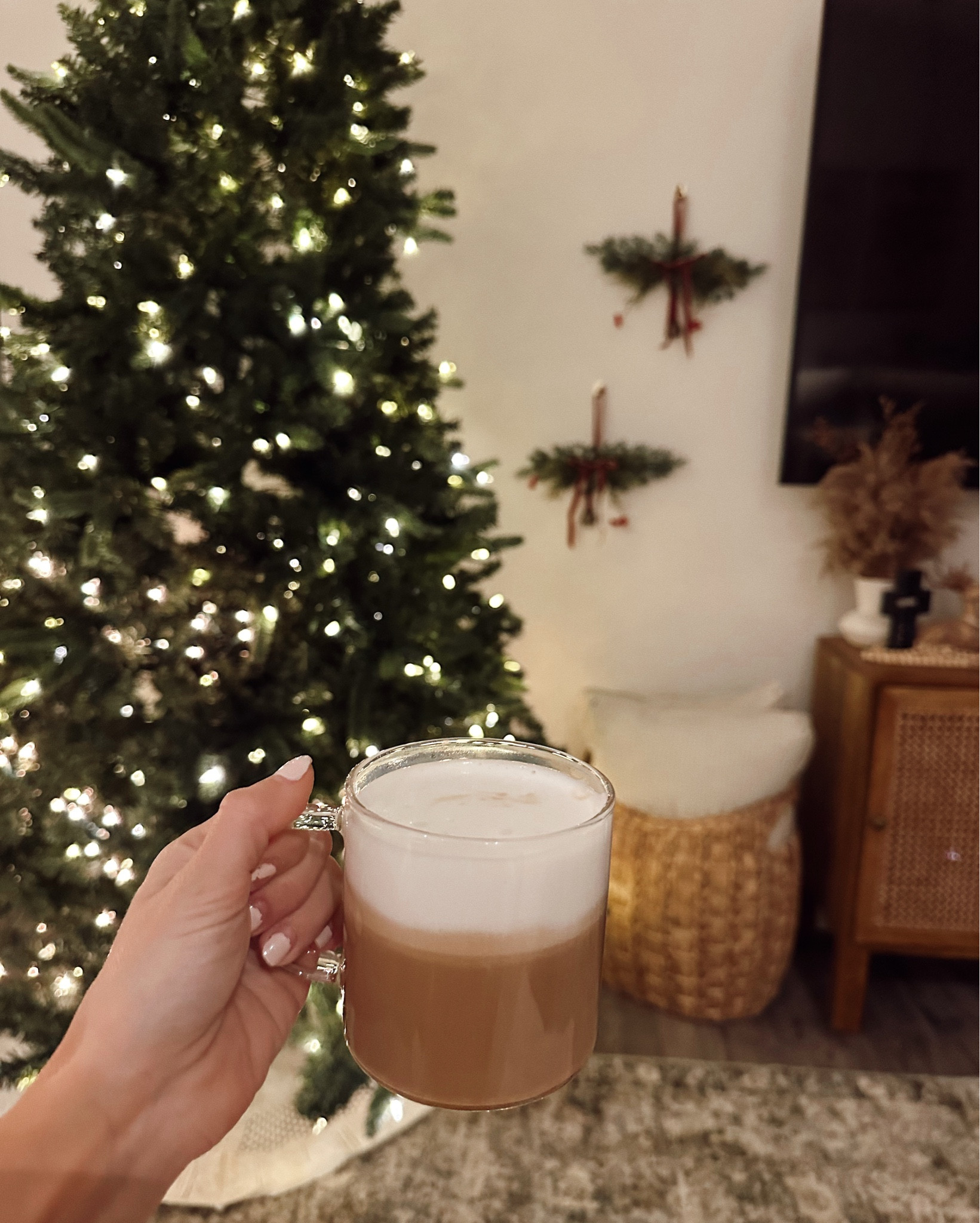 My favorite glass coffee mugs ☕️✨🎄

#LTKHome #LTKHoliday #LTKSeasonal