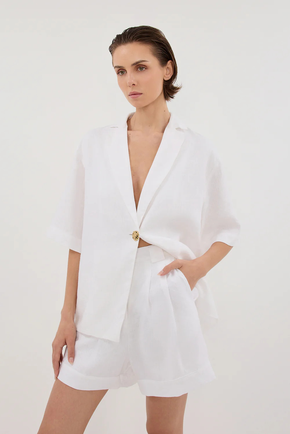 ALONDRA WHITE LINEN SHORT | DISSH