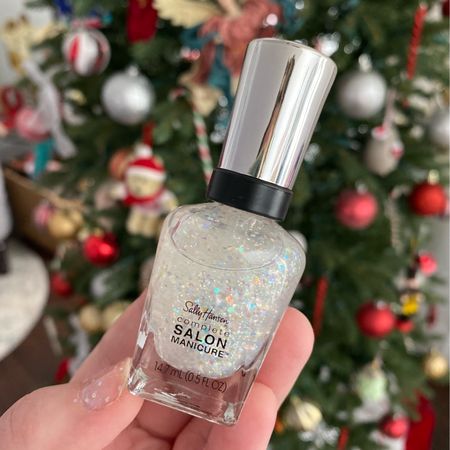 A little holiday glitter is all I need. Perfect stocking stuffer as well. 

#LTKGiftGuide #LTKHoliday #LTKbeauty