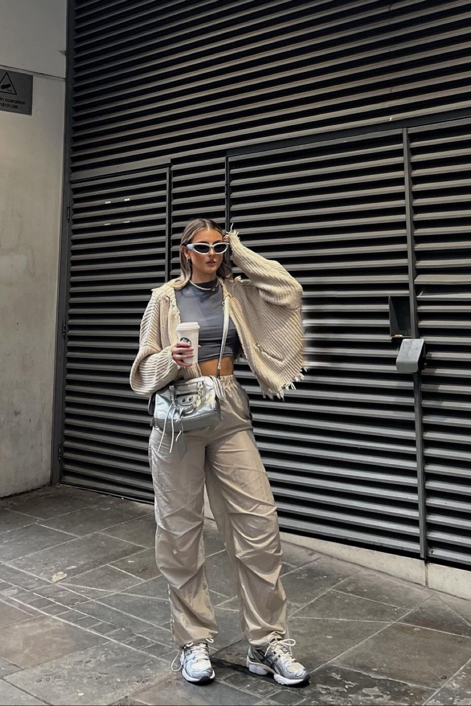 coffee run outfit ☕️ i couldn’t find the exact colour way for my trainers or bag so i’ve linked some similar options x

#LTKunder100 #LTKSeasonal #LTKstyletip