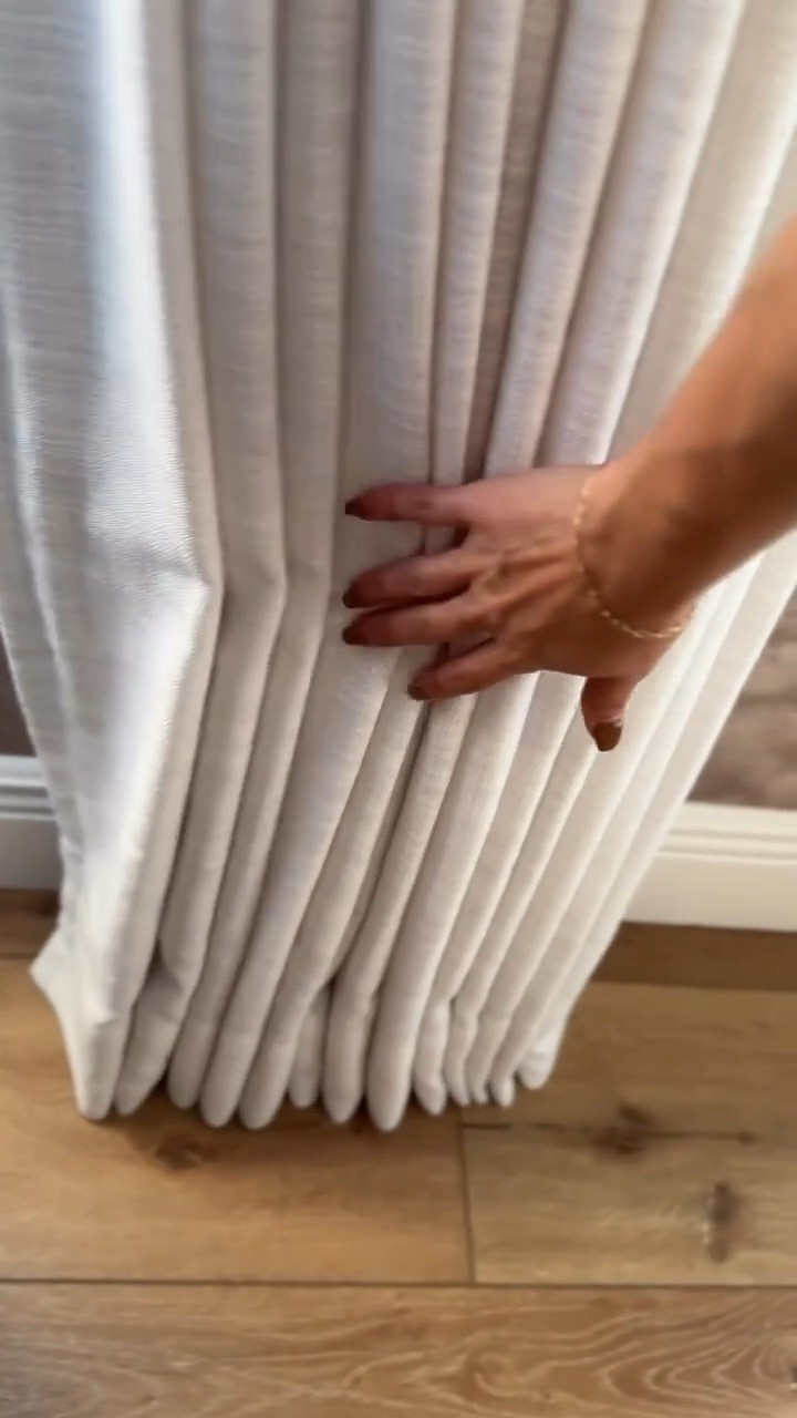 The perfect neutral bedroom curtains, rods & rings ✨

#LTKhome #bedroomdecor #neutralbedroom #curtains #windowtreatments #homedecor #ltkit

#LTKHome #LTKSeasonal #LTKmomlife
