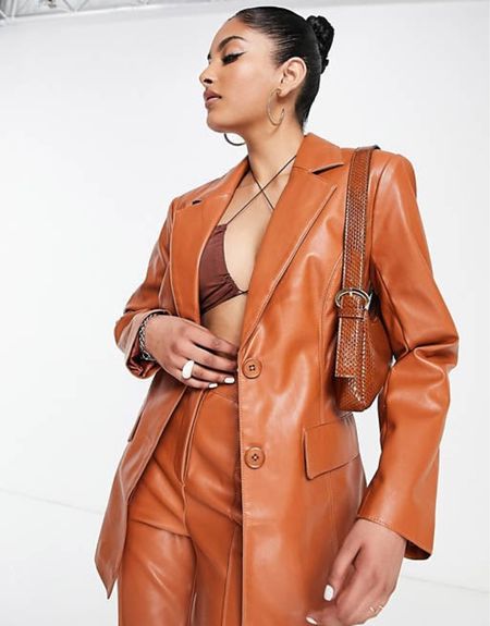This brown leather jacket would look so good this Fall! 😍

#LTKSeasonal #LTKunder100 #LTKstyletip