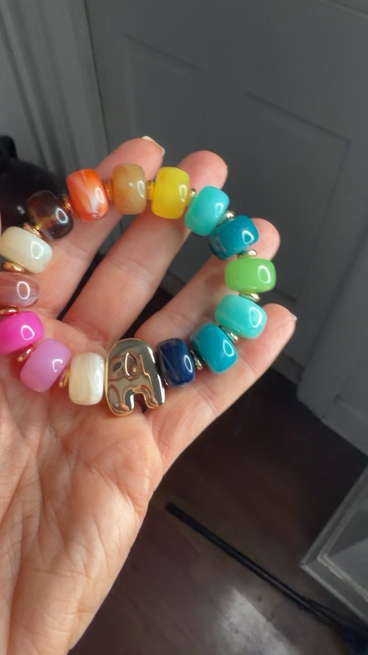 This initial beaded bracelet is so cute!

#LTKKids
