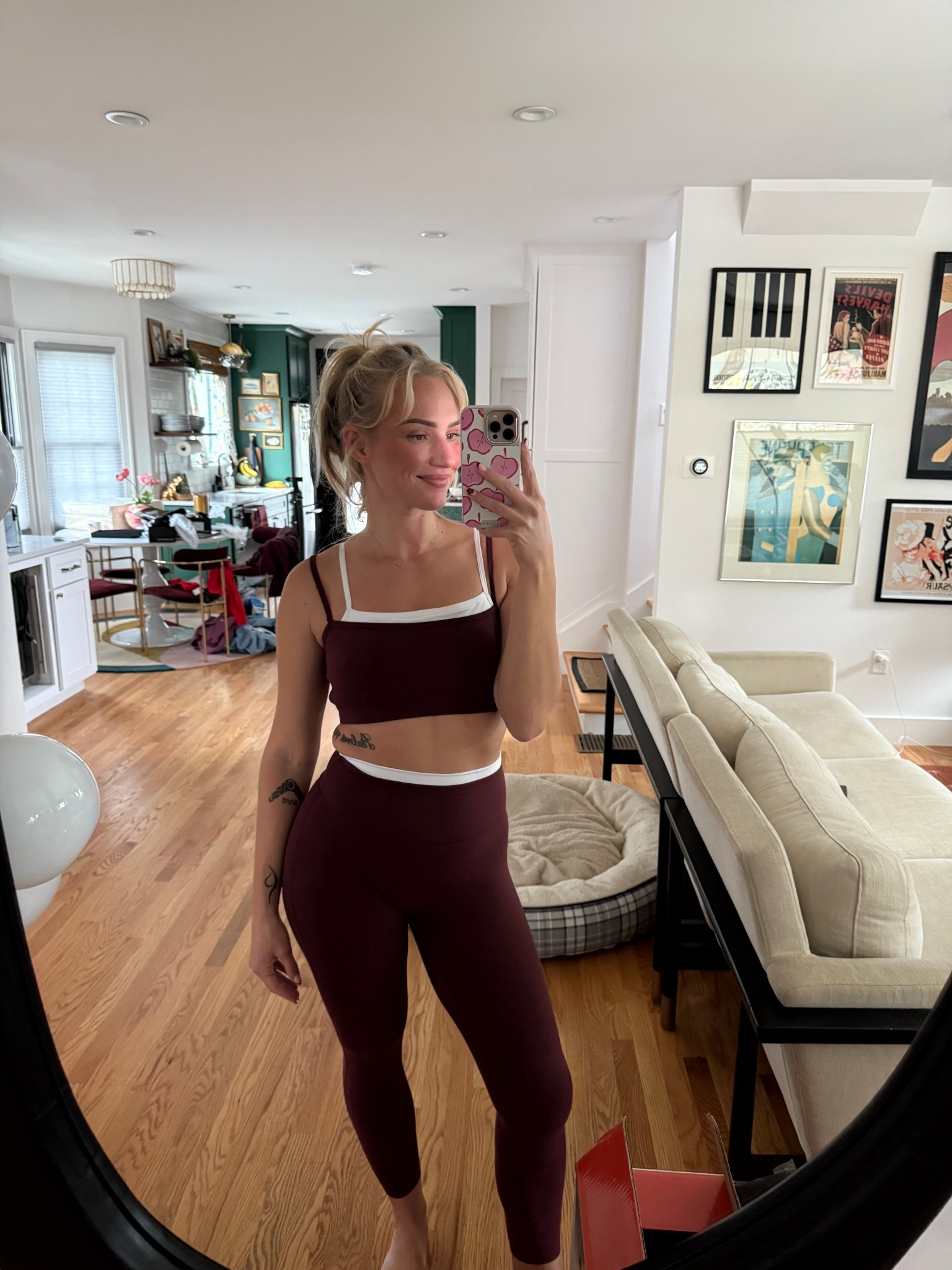 Okay Abercrombie…. Finally up to activewear standards?? And comfort standards??? They are true to size! I got a medium in too and bottoms 

#LTKActive #LTKStyleTip