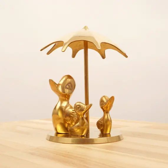 3 duck sculpture / statue || Umbrella on top design || Duck family under umbrella || Duck family ... | Etsy (US)