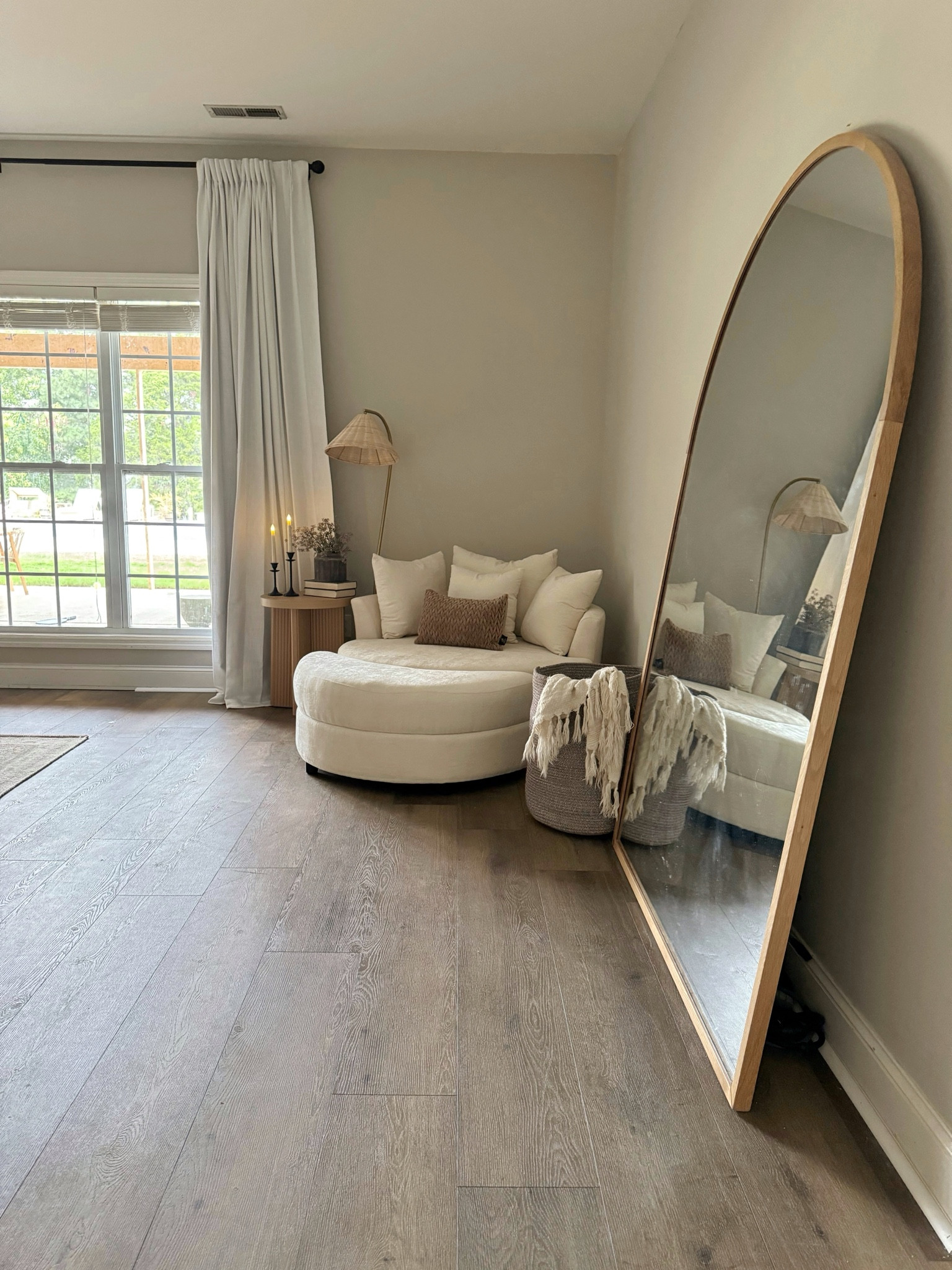 Decor linked below 