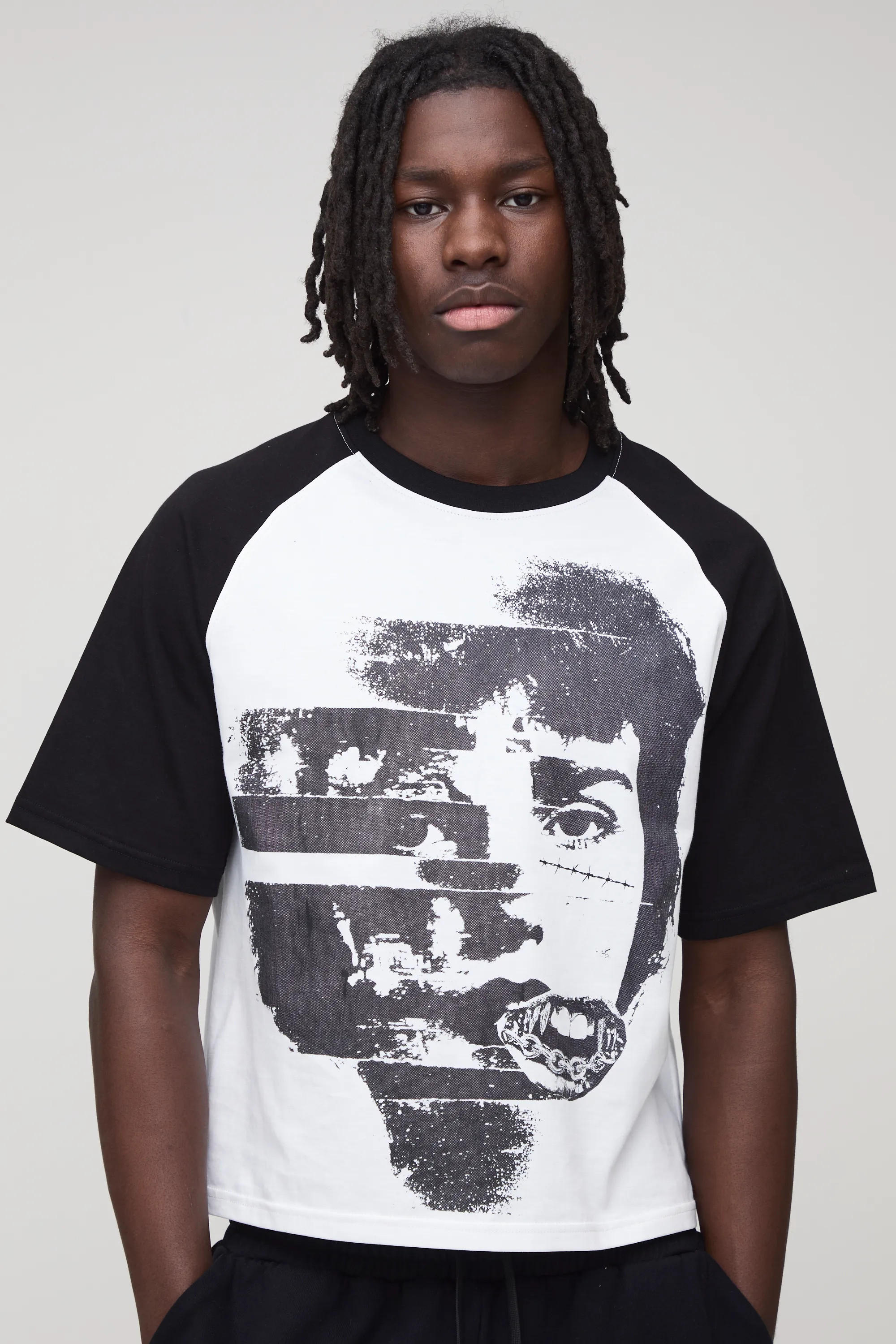 White boohooMAN Regular Fit Short Sleeve Raglan T-Shirt | Boohoo | Boohoo.com (UK & IE)