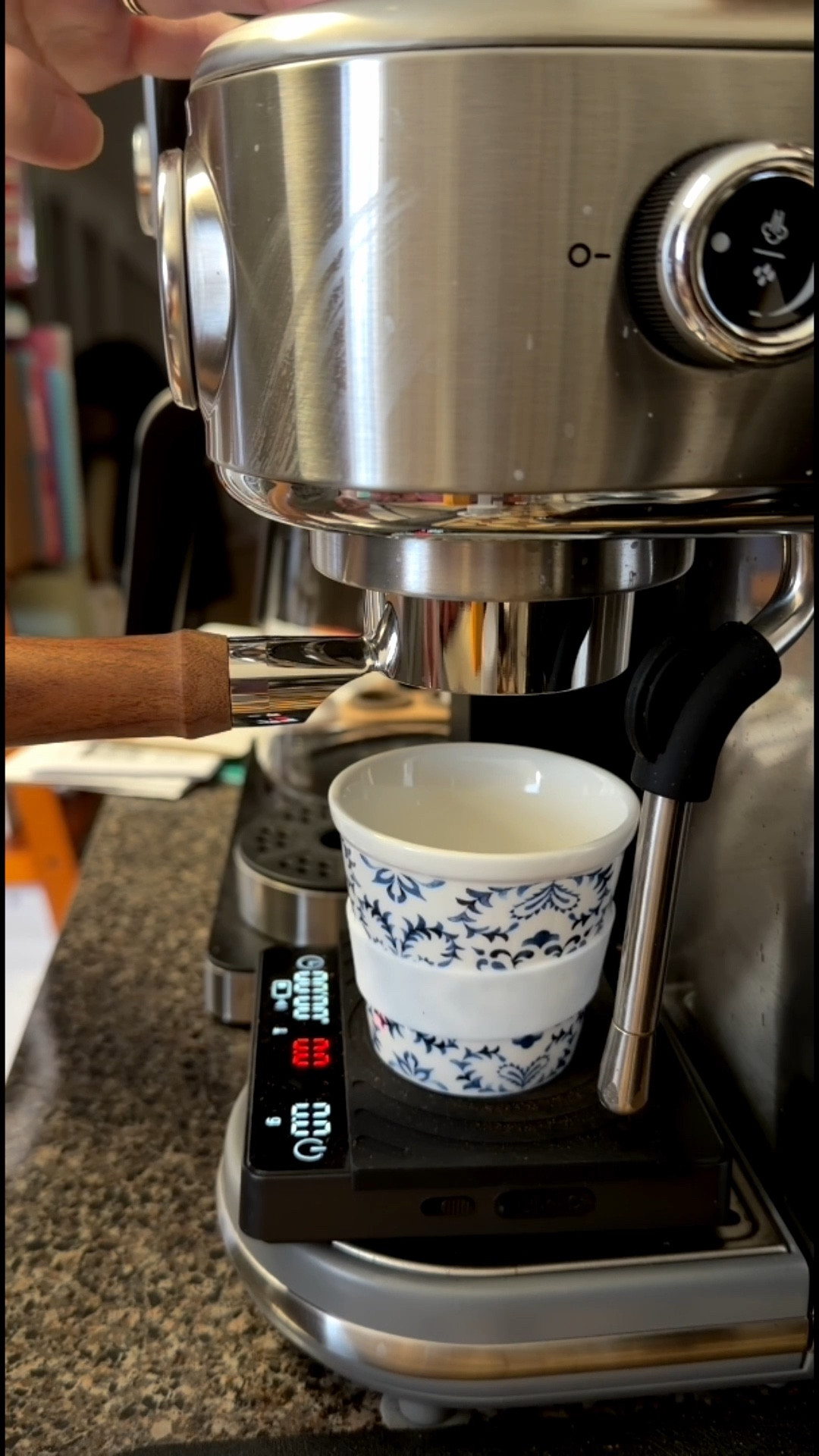 Hibrew H10B compact espresso machine with ceramic cortado to make an iced lattee

#LTKfoodie #LTKmorningroutine #LTKselfcare