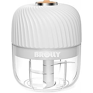 Electric Mini Garlic Chopper, BROLLY Cordless Food Chopper Kitchen, Onion Chopper Bowl Processor Cho | Amazon (US)