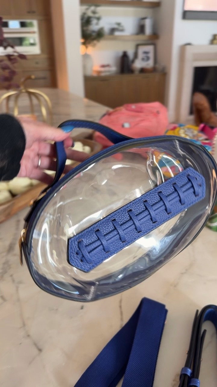 THE cutest stadium bag!!! lots of color options

#LTKSaleAlert #LTKSeasonal
