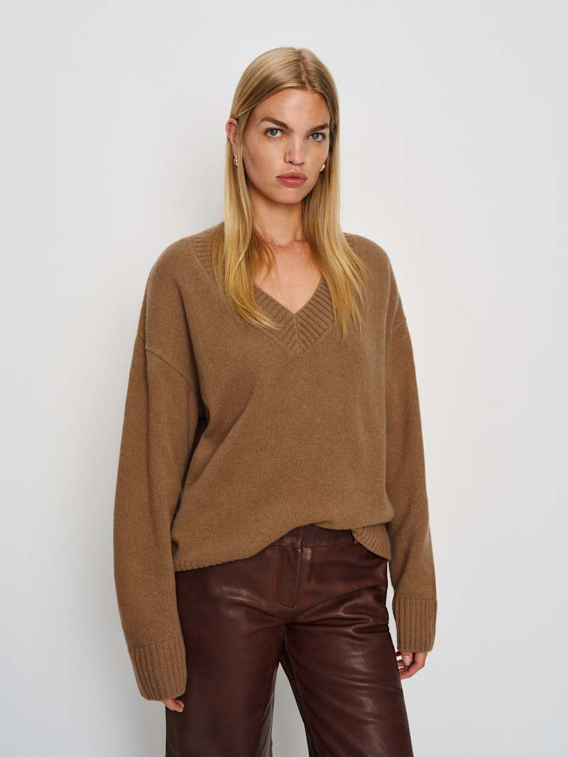 Jadey Cashmere Oversized V-neck Sweater | Reformation (Global)