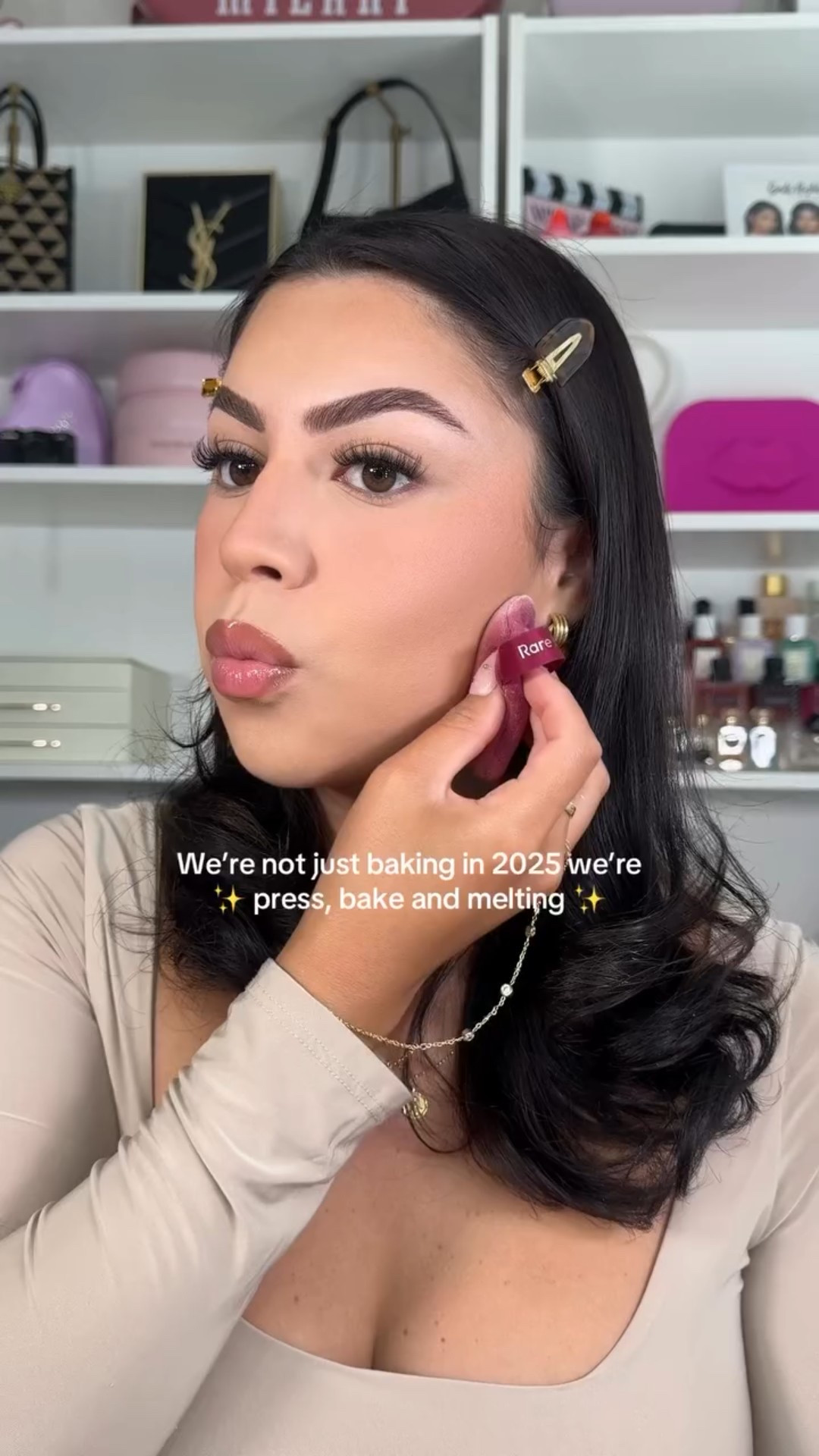 Press, Bake & Melt 💫

#makeup #makeuptip #makeupmelt #settingspray