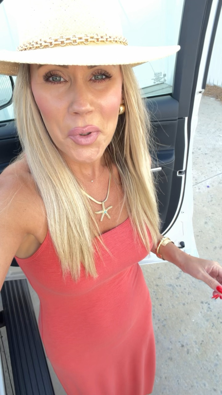 My momfit OOTD! Use code KATIESTARKS on the Miranda Frye jewelry! 

#LTKdayinmylife #LTKOver40 #LTKootd