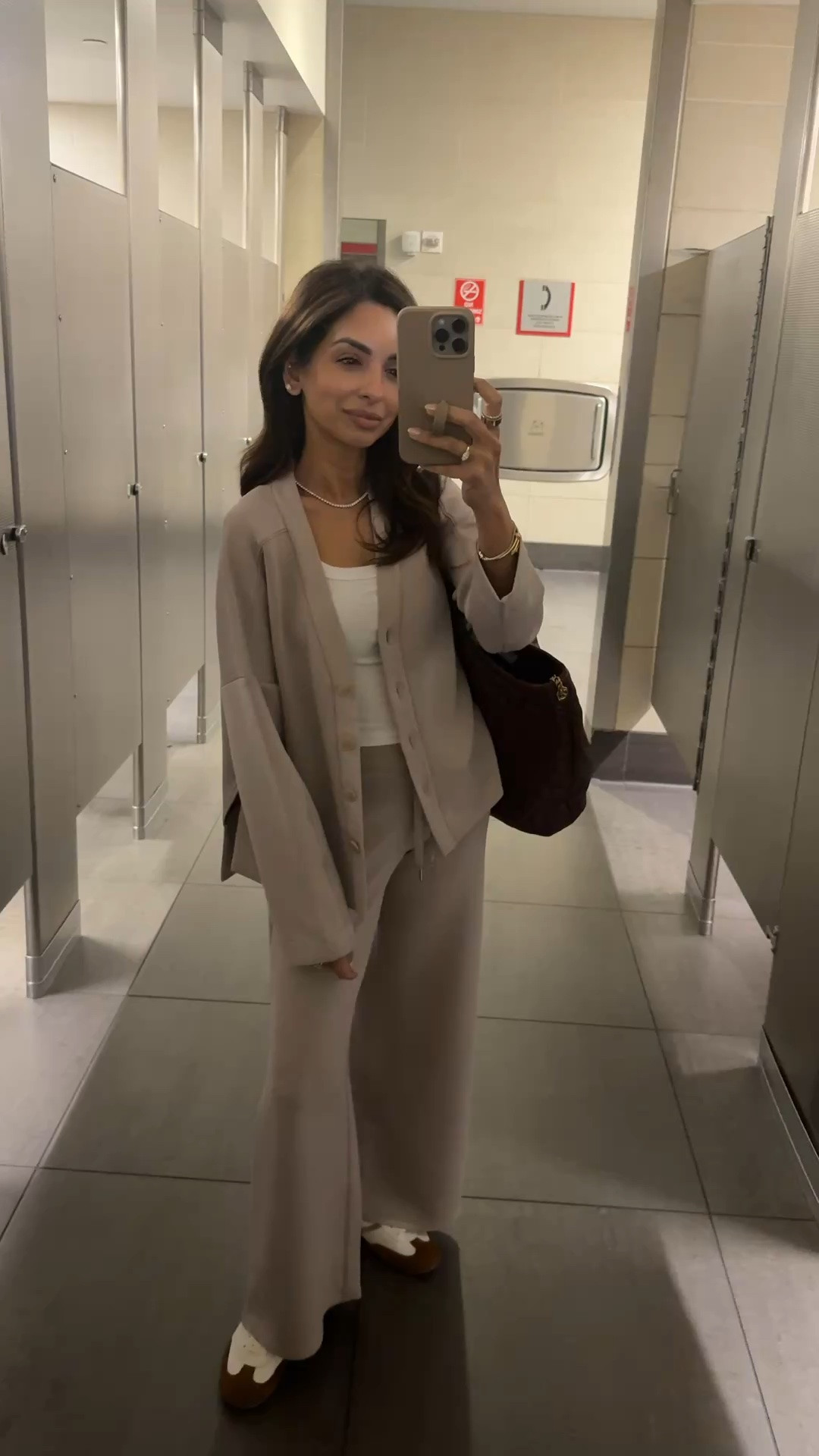 25% off new AirEssentials this weekend! Use AE25 at checkout, wearing an xs top and xs petite length bottoms!

#LTKSaleAlert #LTKPetite #LTKTravel