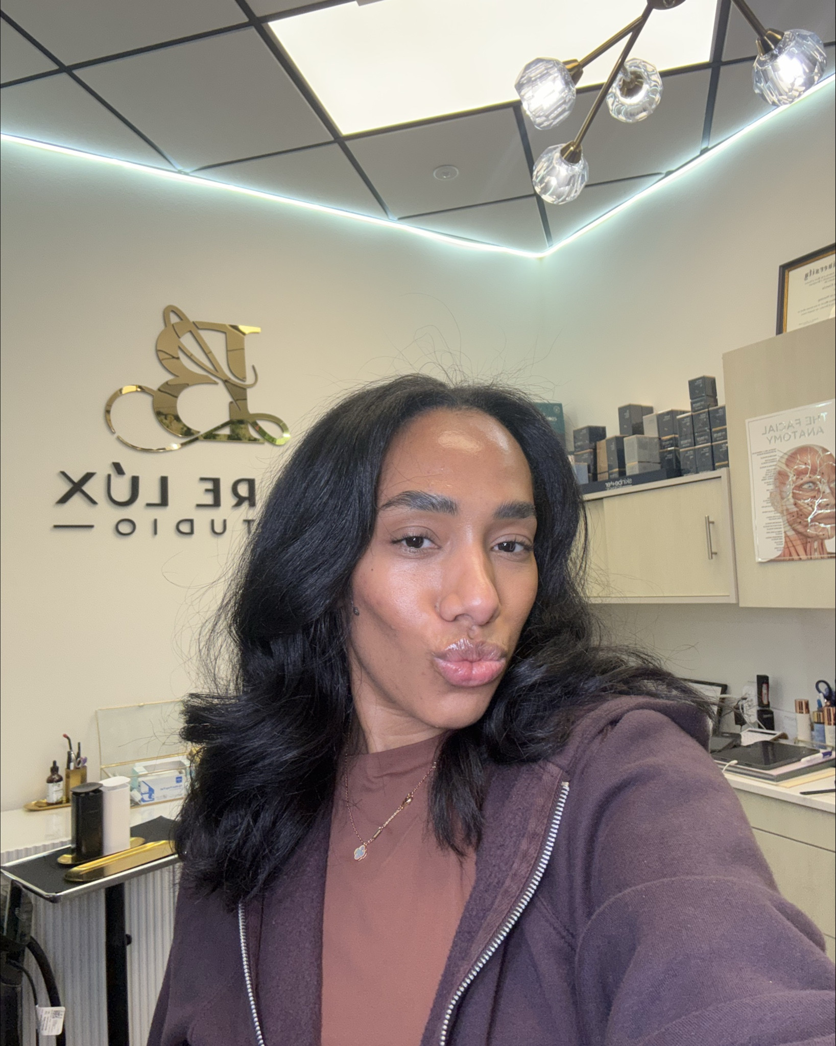 Serving fresh face!

#LTKBeauty #LTKWorkwear #LTKStyleTip