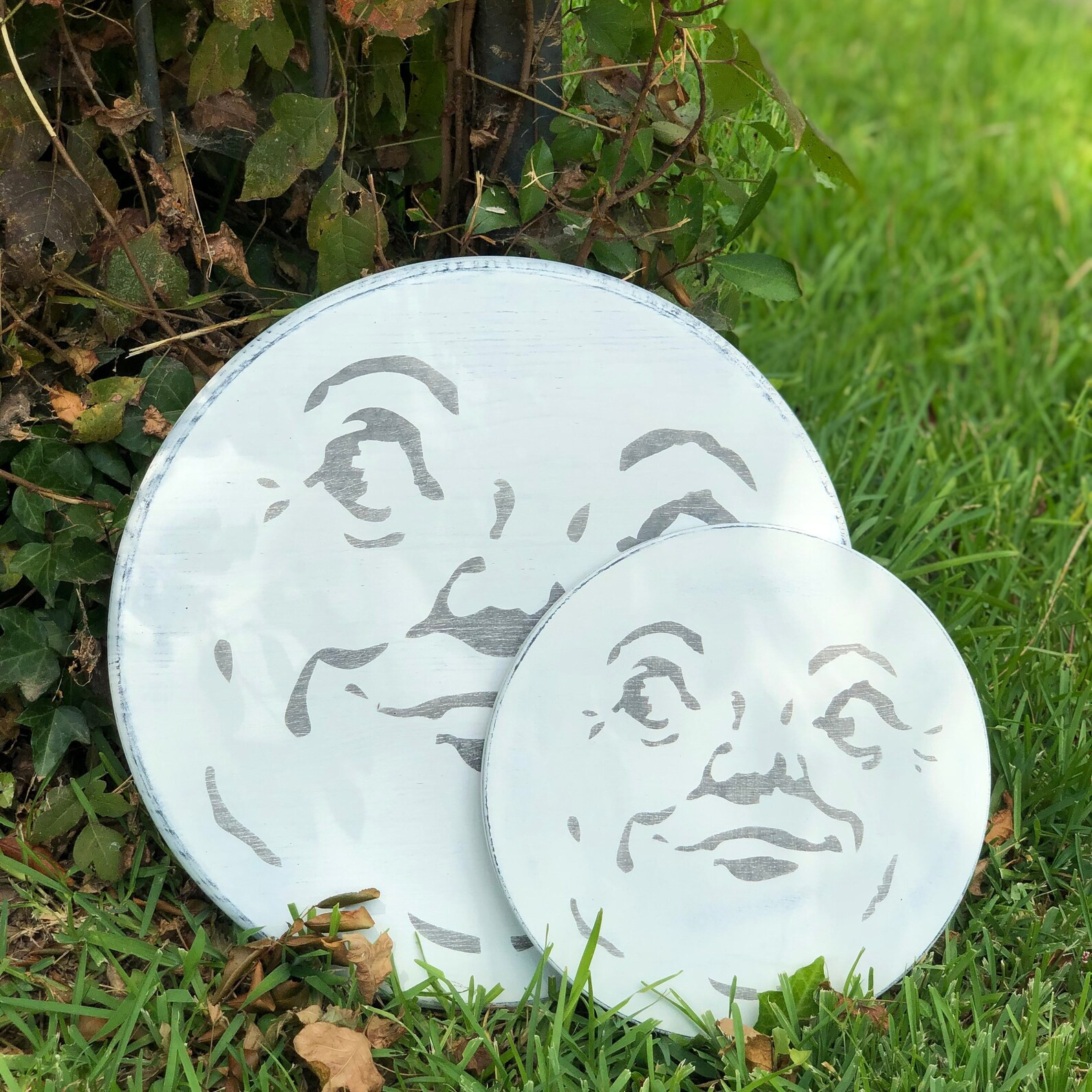 18“ Man in the Moon hand painted Wood Sign / Annie Sloan Old White Chalk Paint and Black Acryli... | Etsy (US)