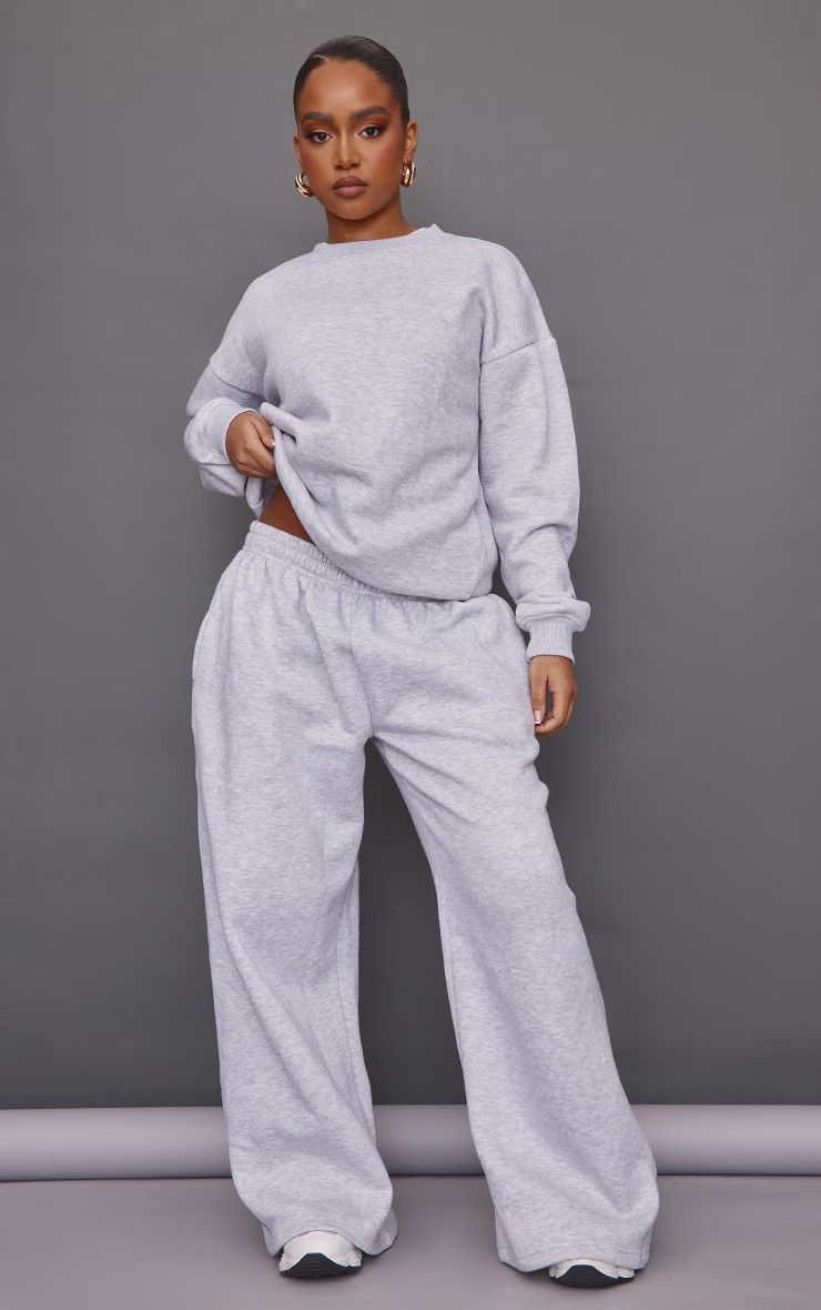 Petite Ash Grey Super Wide Leg Joggers | PrettyLittleThing UK