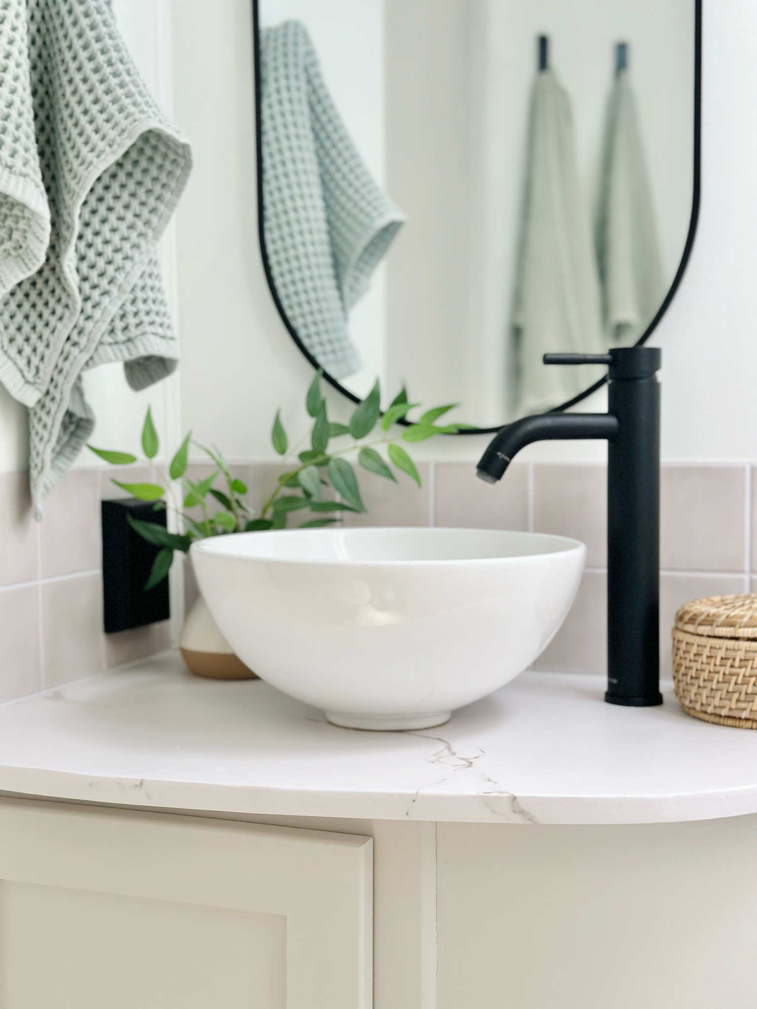 Trailer bathroom sources!

Trailer remodel, trailer reno, rv renovation, rv remodel, rv ideas, rv diy, rv bathroom, bathroom renovation, bathroom design, peel and stick backsplash, bathroom hardware 

#LTKHome #LTKStyleTip #LTKFindsUnder100