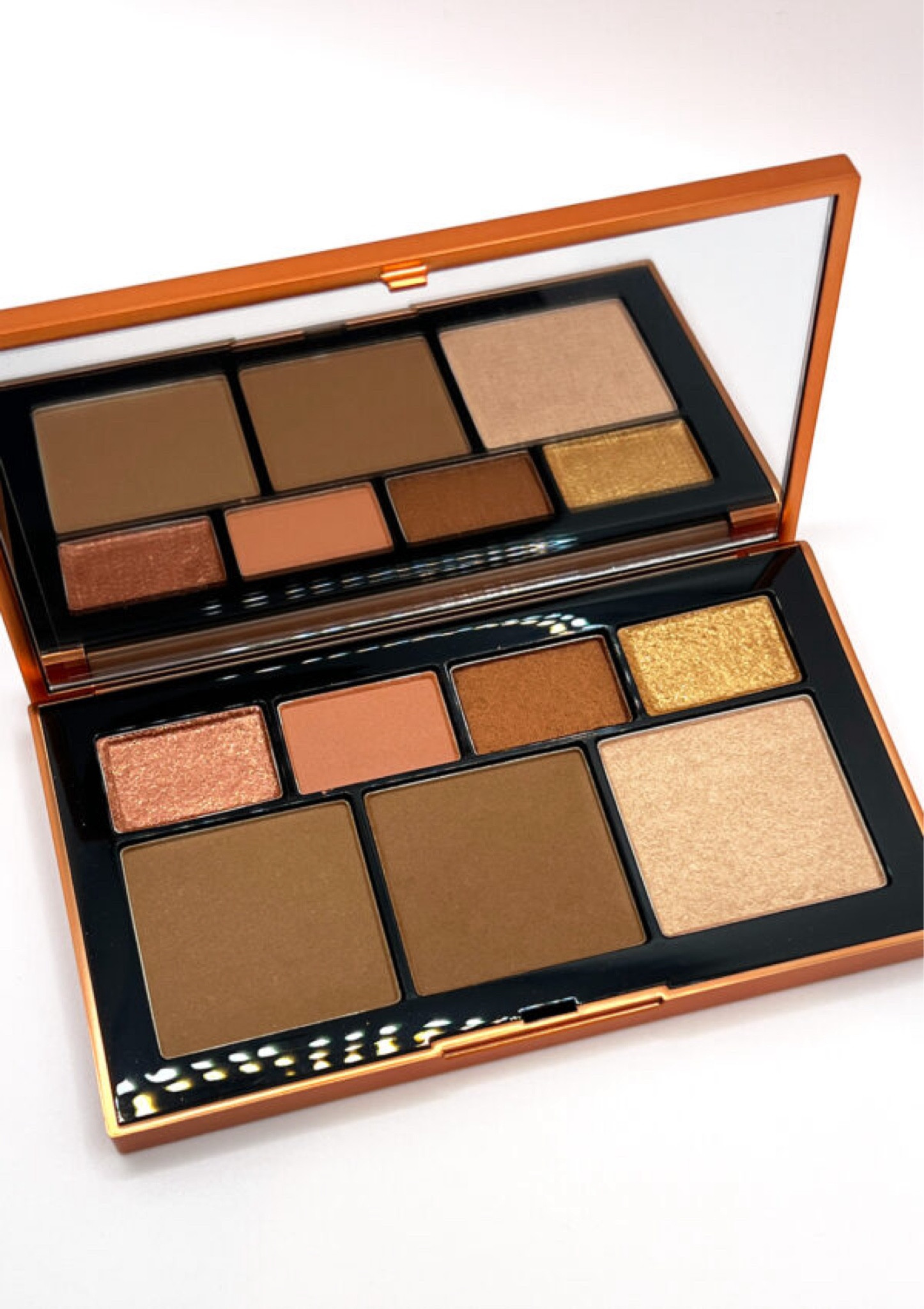 ✨LIMITED EDITION✨ This would make such a great gift for the holidays! I’m loving this Nars palette for fall and for low contrast makeup looks! 

#LTKBeauty #LTKGiftGuide #LTKOver40