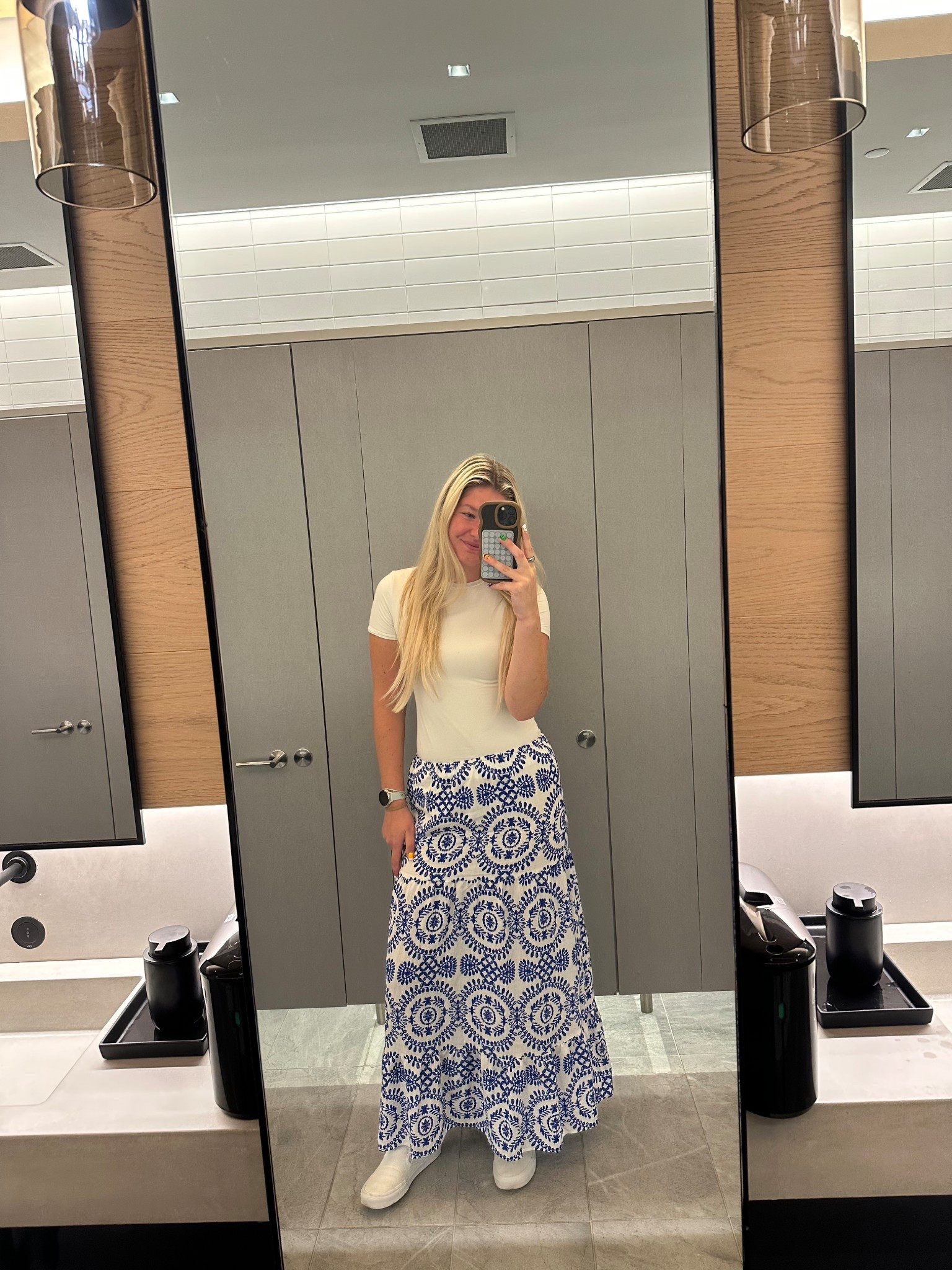 I could wear this skirt everyday 🥲

#LTKFindsUnder50 #LTKWorkwear #LTKStyleTip