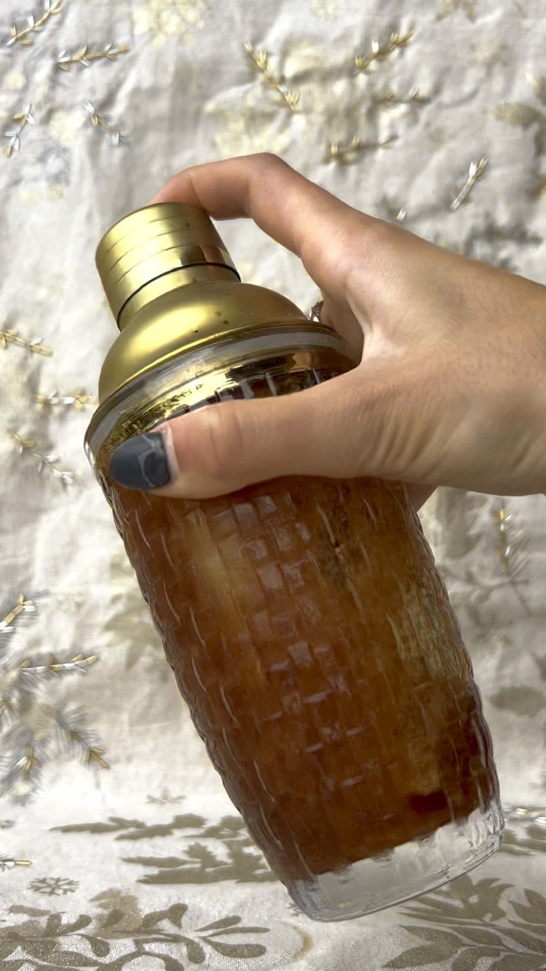 Cute glass & gold shaker