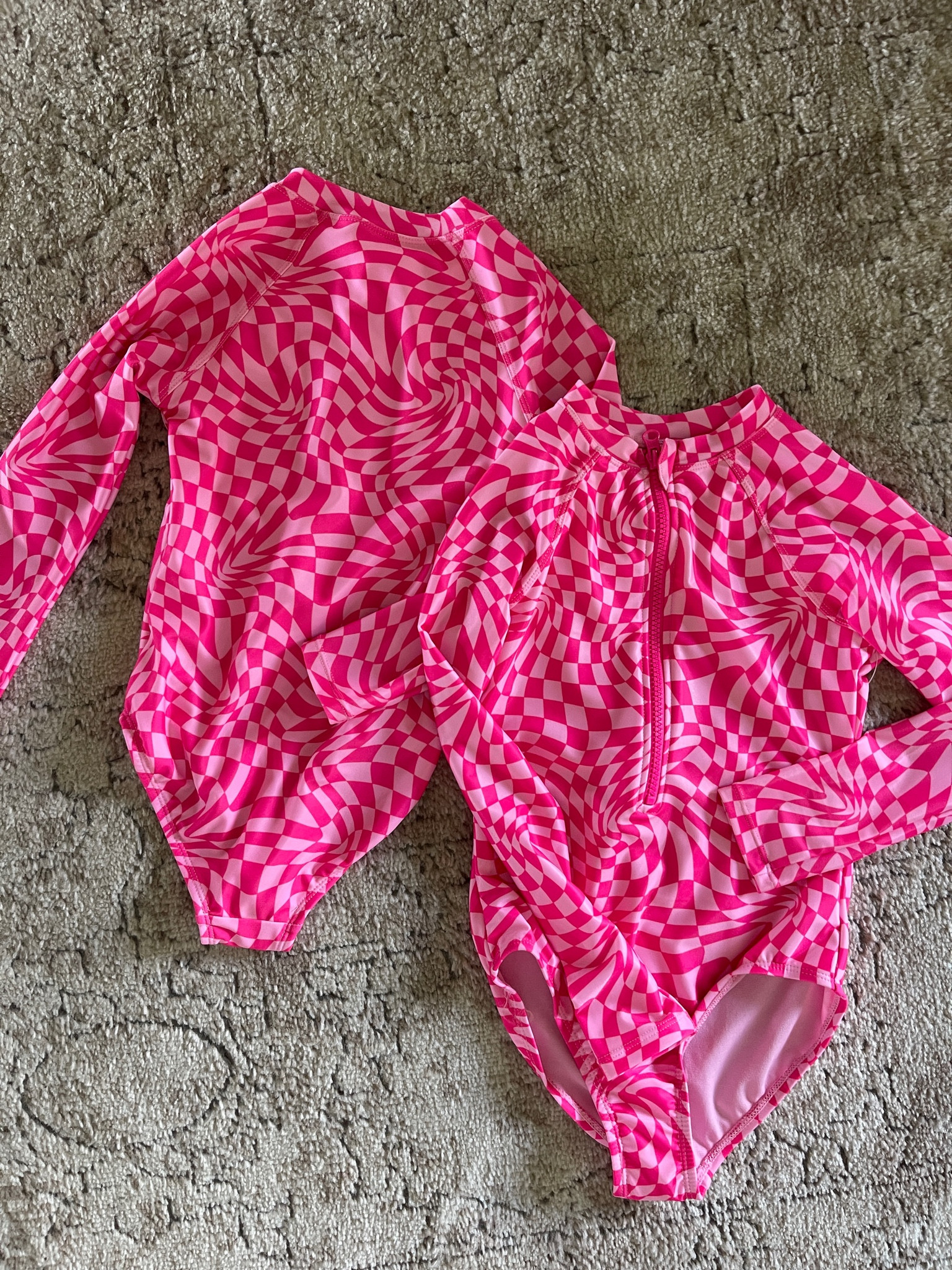 The cutest little girls rash guards 🎀🌸🍒👙🍓🩷 under $10

#LTKswim #LTKfindsunder50 #LTKkids