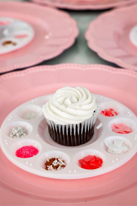 Paint Palette Cupcake Decorating

#LTKparties #LTKSeasonal #LTKhome