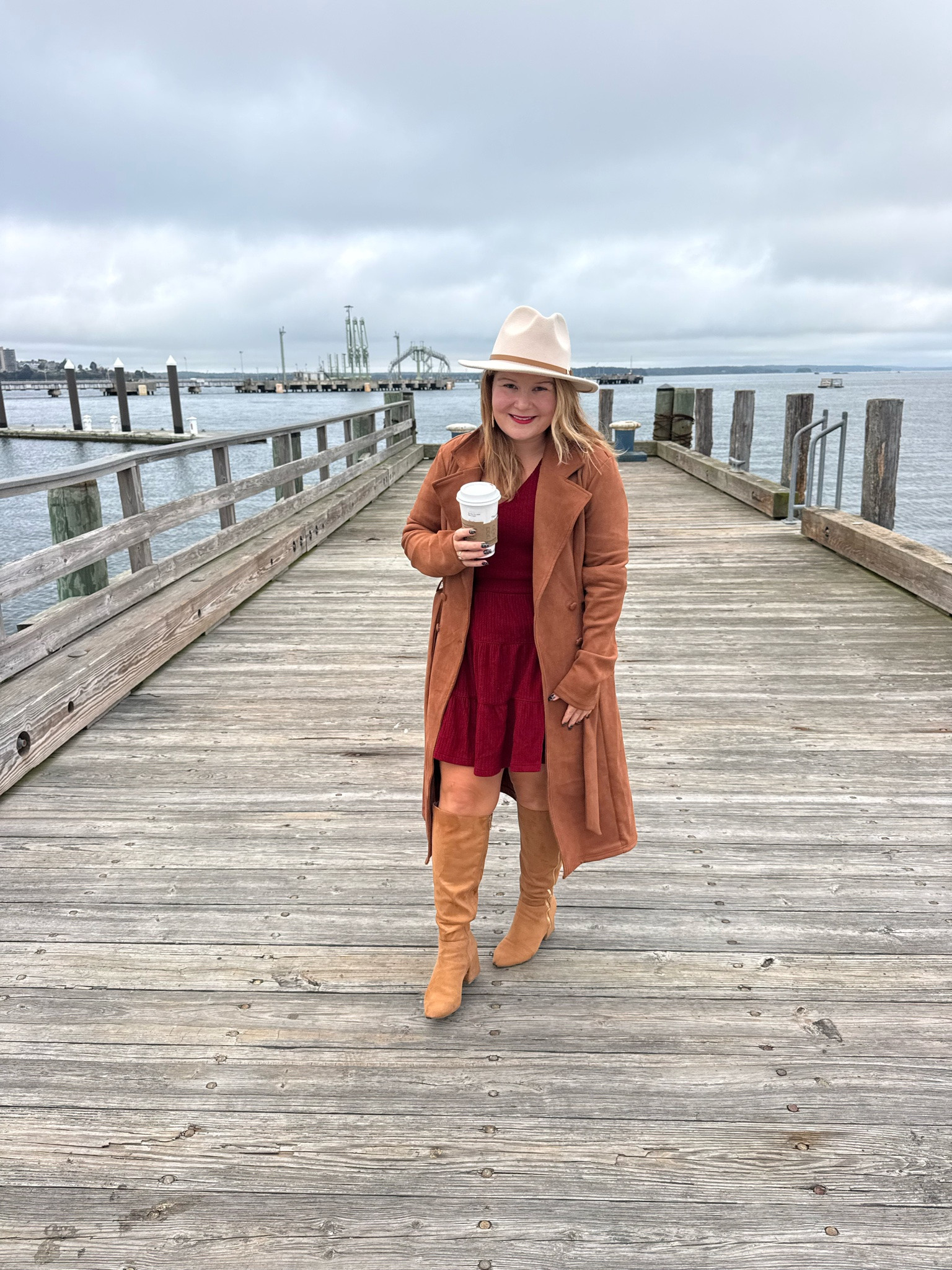Thursday ootd is a @Lulus look from hat to shoe. Burgundy is the color of the season.