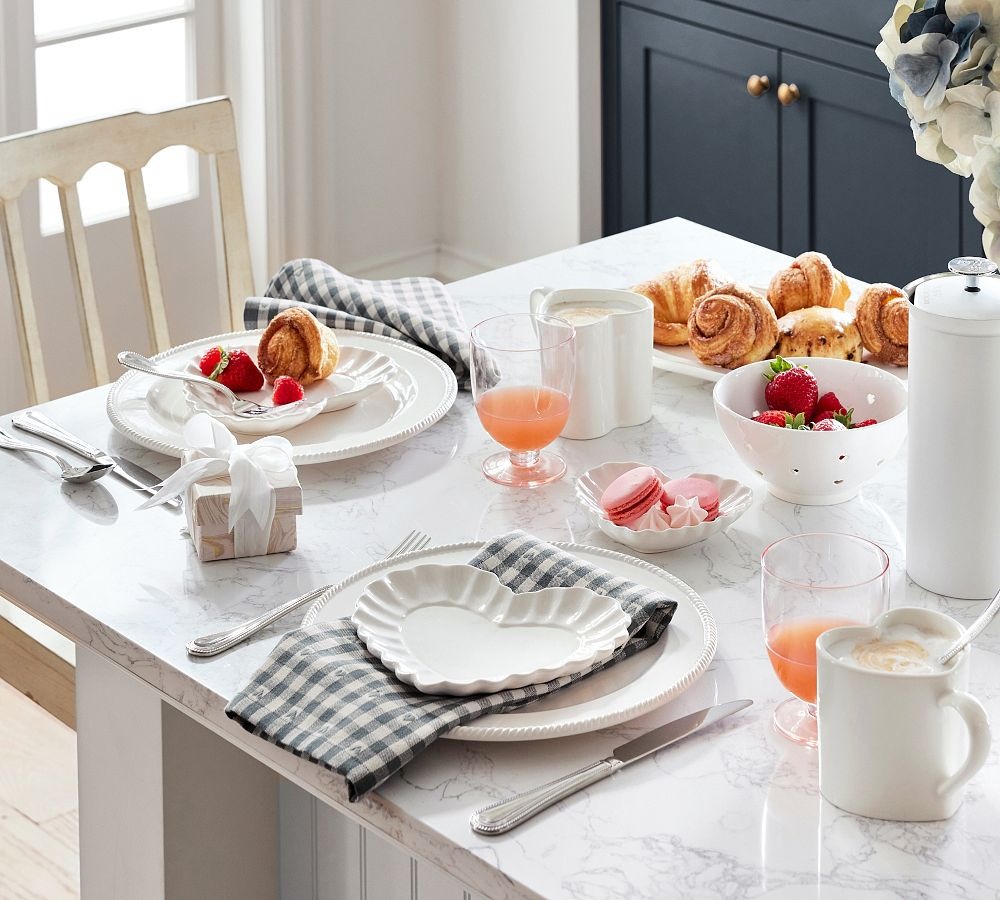 Heart Mugs | Pottery Barn (US)