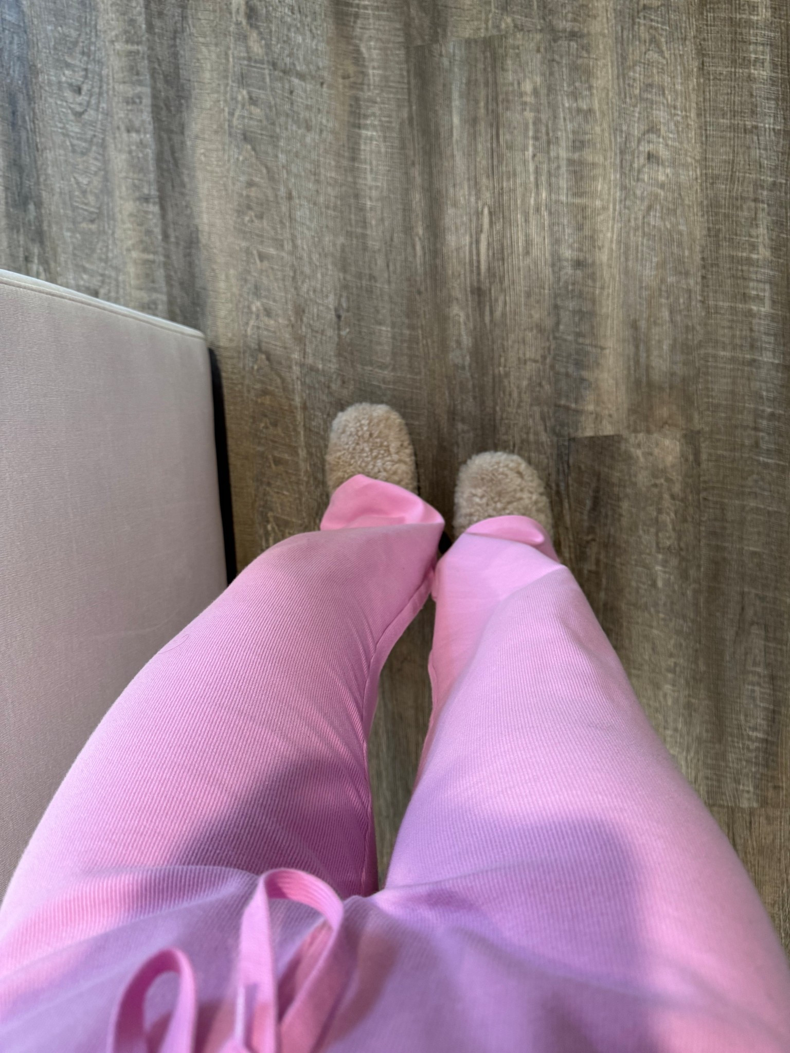 Aritzia morganite pink, Aritzia homestretch rib kickback pant, Valentine’s Day, pink outfit, pink loungewear, valentines day set, fuzzy slippers, Jenni kayne 

#LTKootd #LTKValentine #LTKselfcare