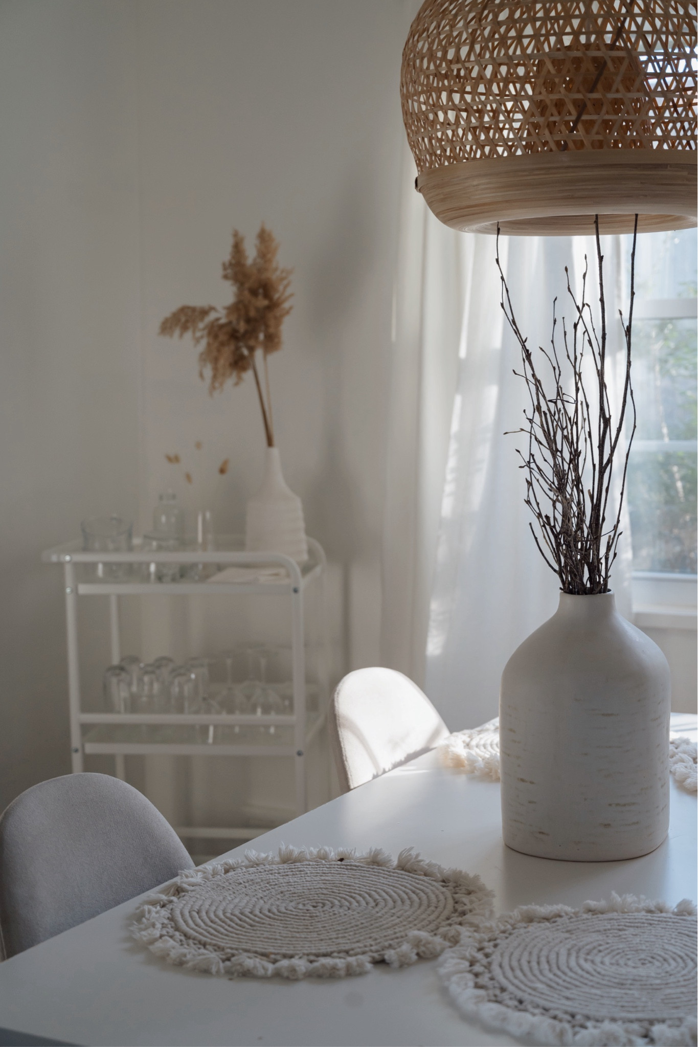 ☀️
Home decor, home styling, neutral home, beige home, dinning room decor, dinning room, dinning room style, minimal home, target finds, target home, target vase, vase styling, beige vase, flocked branch

#LTKhome