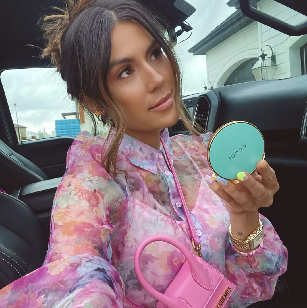 This Gucci bronzer from Sephora gives the most perfect bronzed glow ✨

Makeup routine, sephora finds, beauty routine 

#LTKWatchNow #LTKFindsUnder100 #LTKBeauty