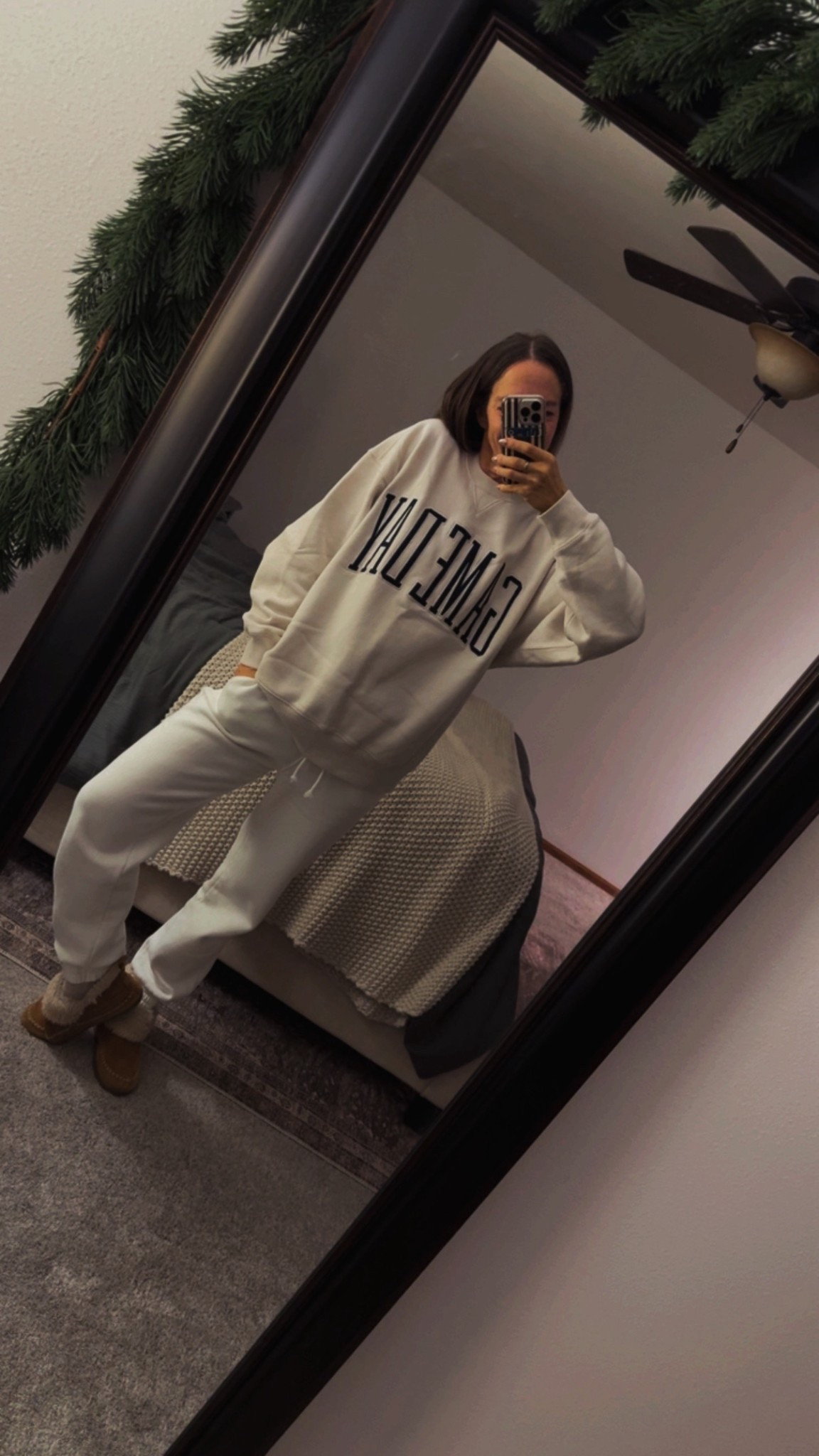 Game day but make it comfy 🏈 🏀⚽️🏐⚾️

This Abercrombie sweatshirt + sweatpants set is SO soft and actually cute enough to wear out of the house. 

#LTKootd #LTKmomlife