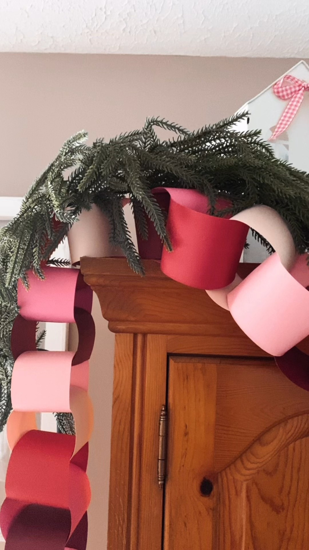 Paper chains 💕

#LTKHoliday