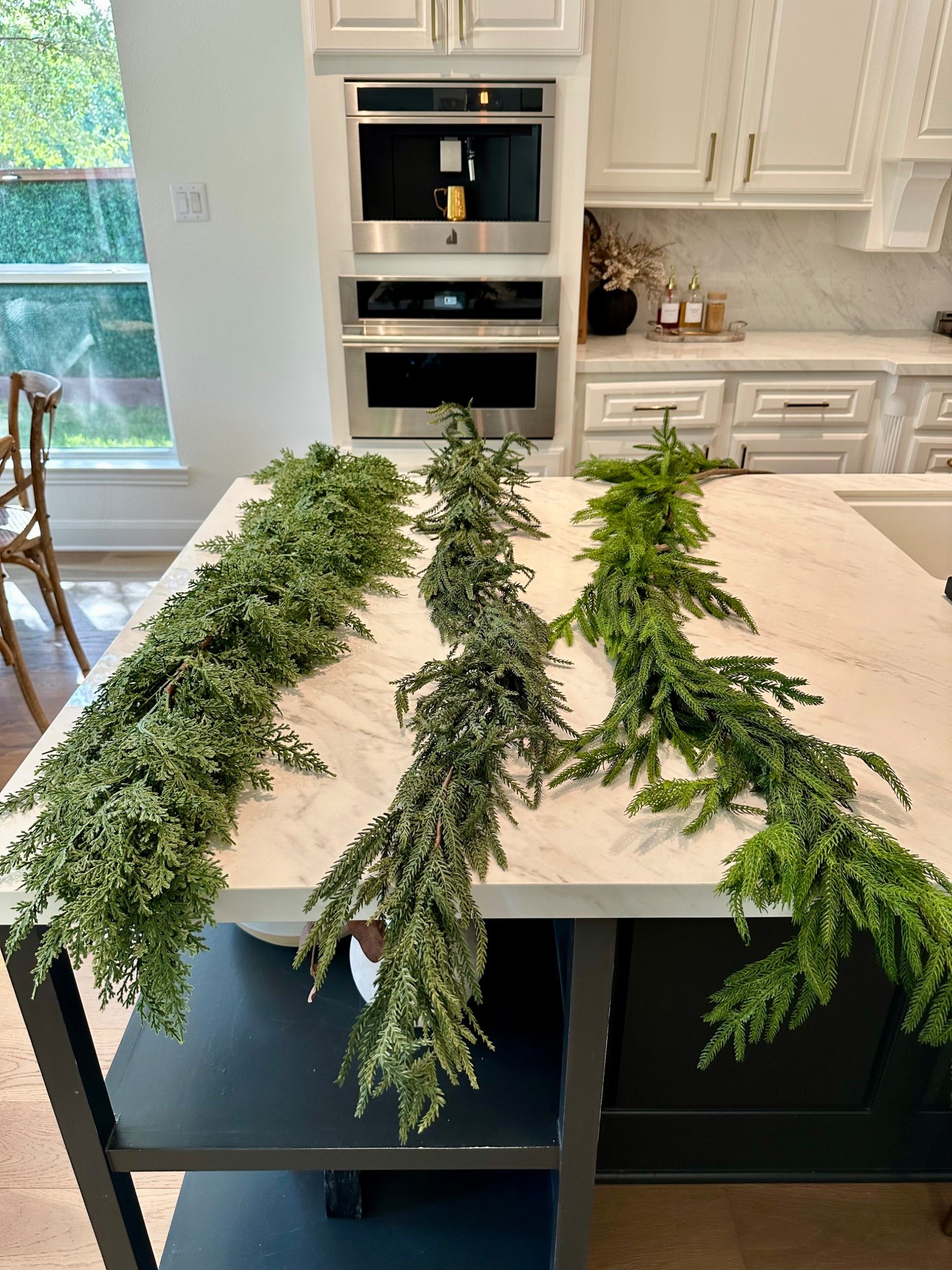 Garland Comparisons 🌲

My Texas House Cedar | New My Texas House Norfolk | Norfolk


Garland
Christmas decor
My Texas Housee

#LTKHome