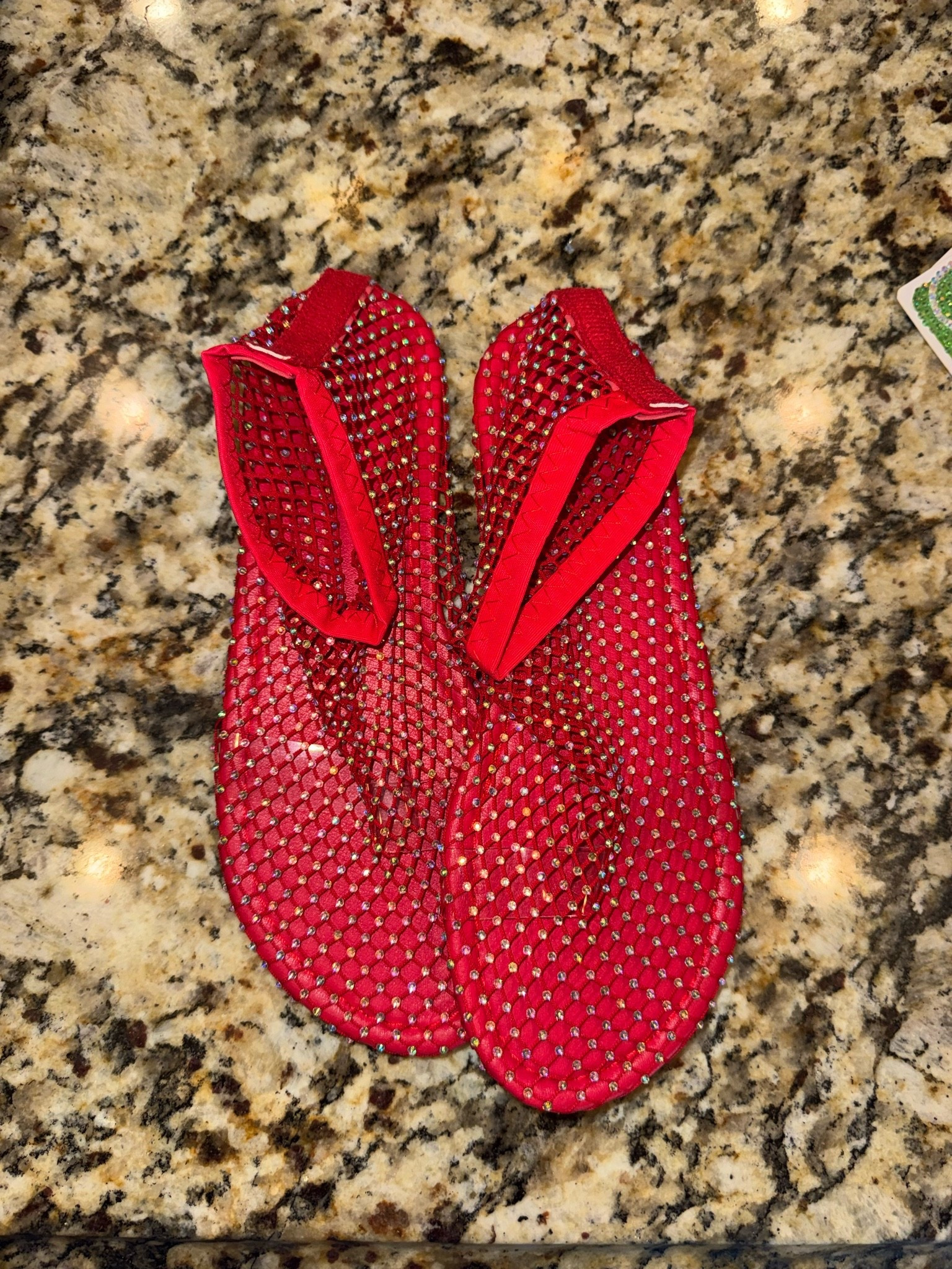 Summer Shoes I’m loving and would be perfect for The 4th of July ❤️🤍💙

Red Shoes// Mesh Shoes// Summer Shoes// Summer Fashion

#LTKSeasonal #LTKTravel