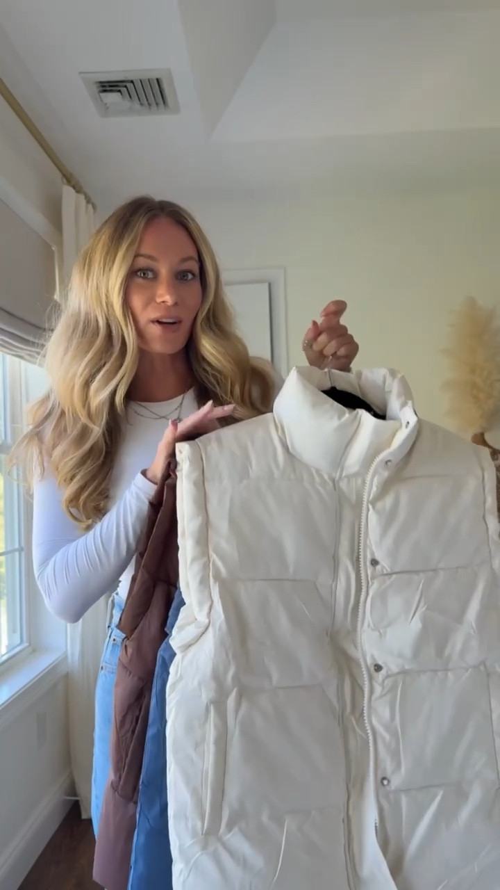 AMAZON PRIME DAY 
These puffer vests are a must-have for your Fall closet this year. They are 20% off for prime day and it comes in 10 different colors! Wearing a size small  


Fall style, winter style, fall outfit, gift for her, Christmas gift for her, puffer vest Amazon, Amazon fashion, cozy style, athleisure

#LTKStyleTip #LTKSaleAlert #LTKFindsUnder50