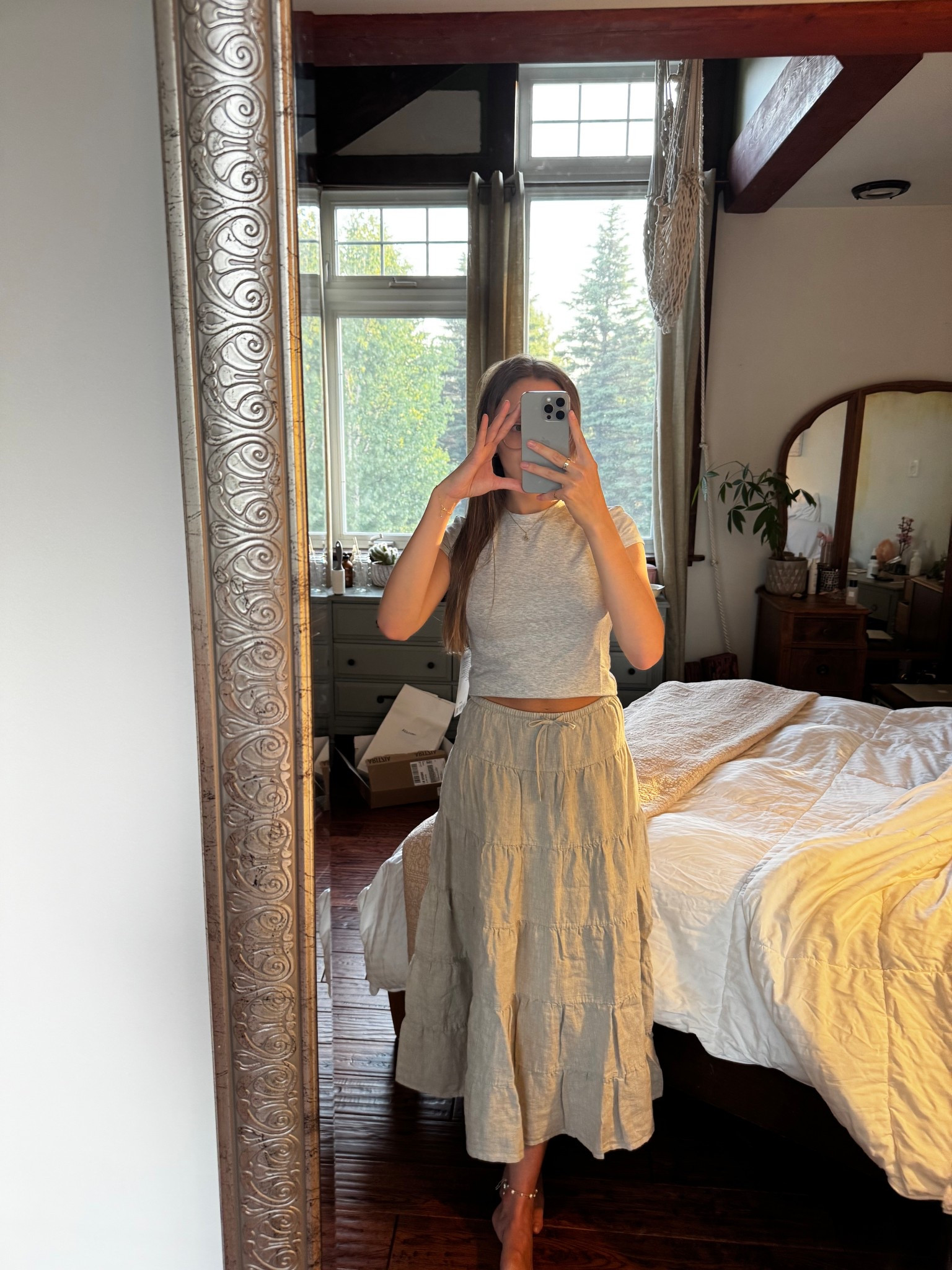 Aritzia linen skirt

Size - can
