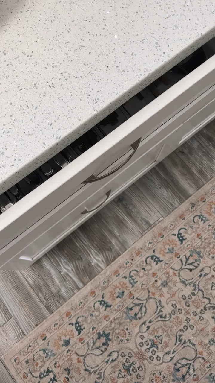 Kitchen drawer organization 

Storage, cutlery, gold cutlery, acrylic drawer organizer, cutlery storage, cutlery tray

#LTKfindsunder50 #LTKhome