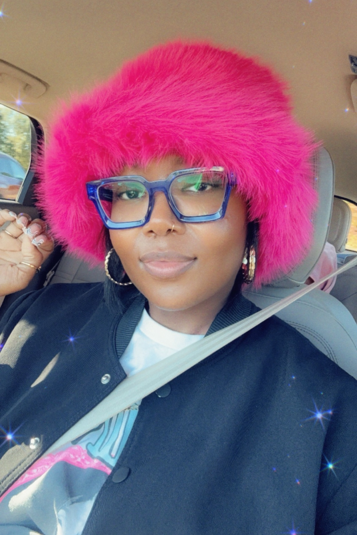 Pink fuzzy bucket hat

#LTKMidsize