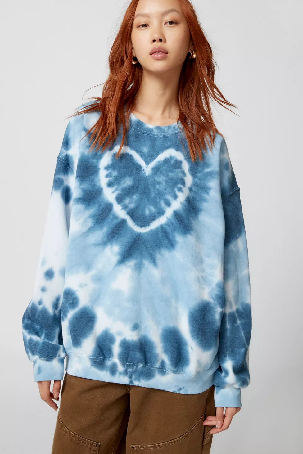 Urban Renewal Remade Heart Tie-Dye Crew Neck Sweatshirt | Urban Outfitters (US and RoW)