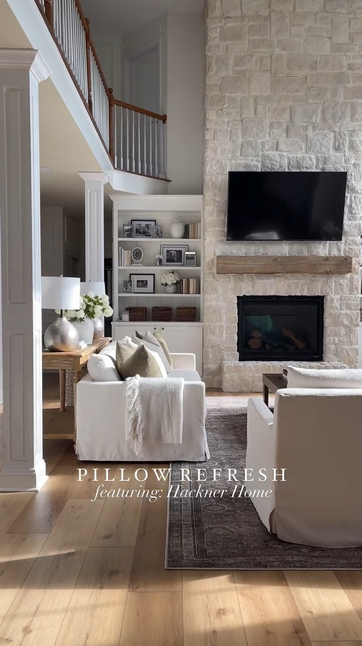 Pillow refresh! 

#LTKHome #LTKSeasonal #LTKStyleTip