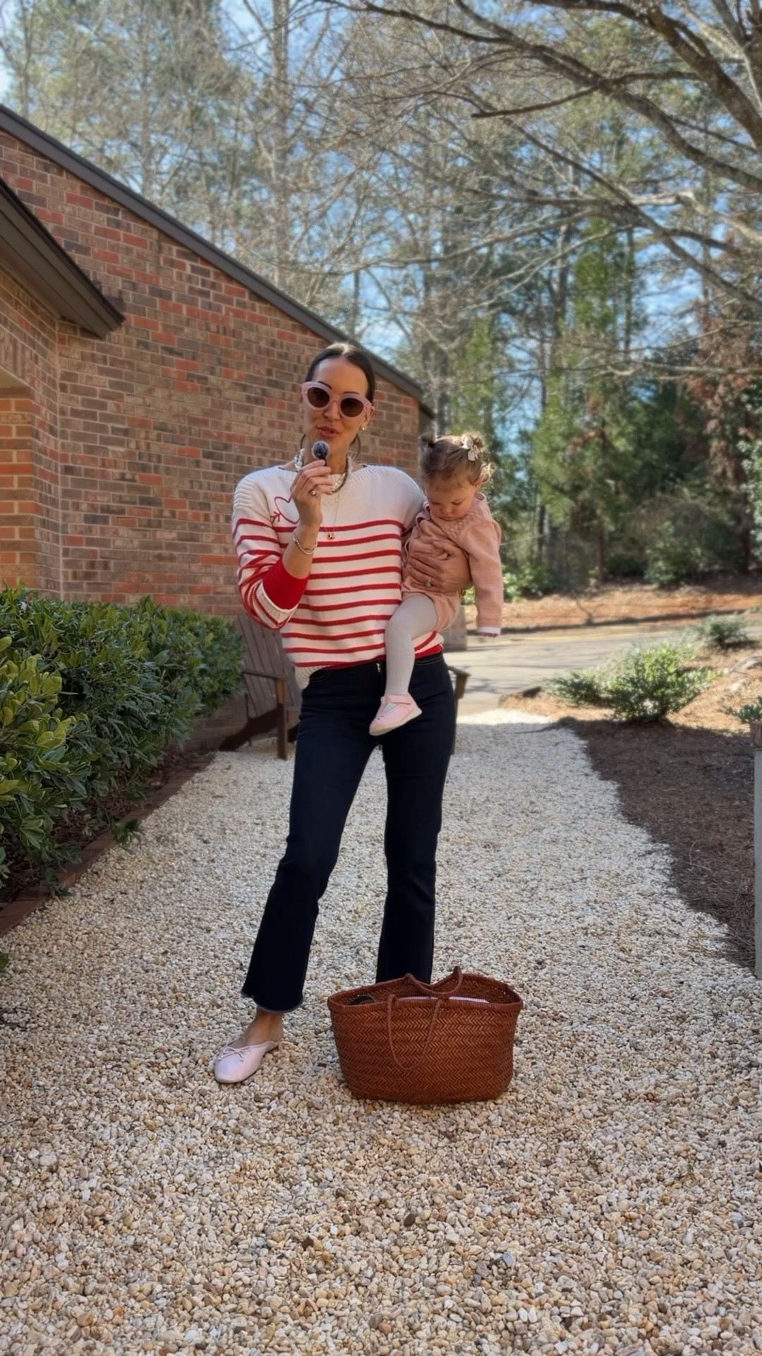 Cool mom Valentine’s Day outfit for elementary school parties 🩷❤️

#LTKdayinmylife #LTKValentine