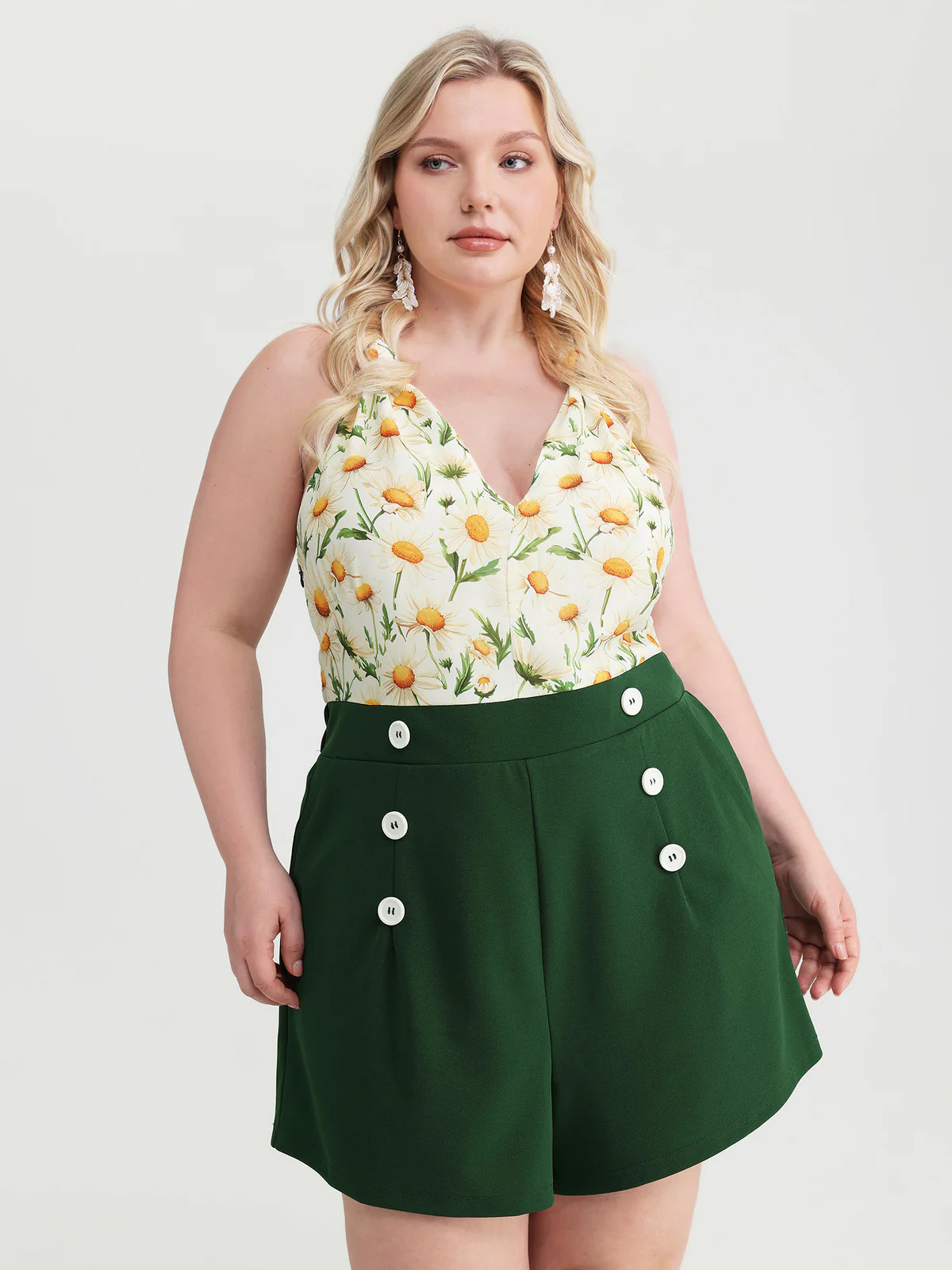 Daisy Print Halter Tie Neckline Romper | Bloomchic