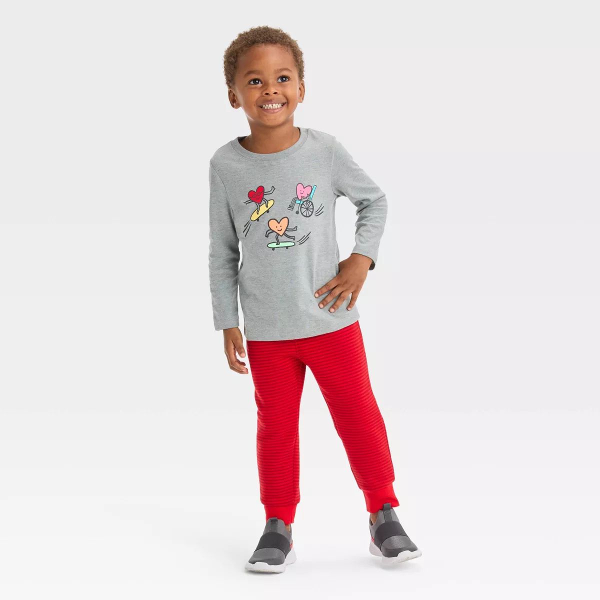 Toddler Boys' Long Sleeve Valentine's Day Hearts Printed Graphic T-Shirt and Fleece Jogger Pants ... | Target