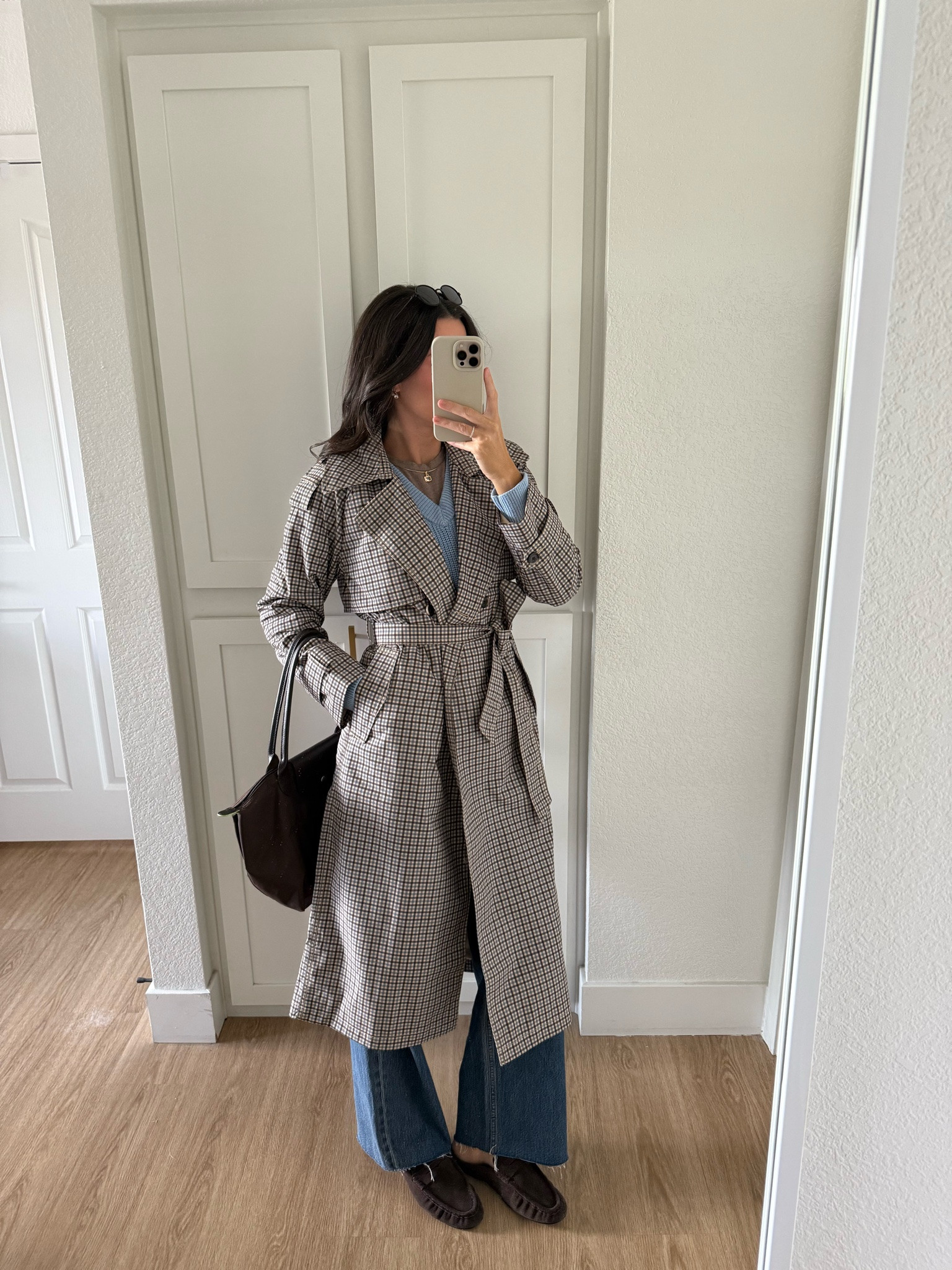 Loving this plaid trench coat layered over a sweater! I’m 5’7” wearing size XS in the coat and tops, and 25 regular length in the jeans! Code FALLAF stacks for an extra 15%!
